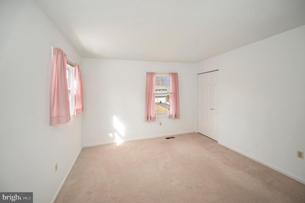 3316 WAVERLY DRIVE