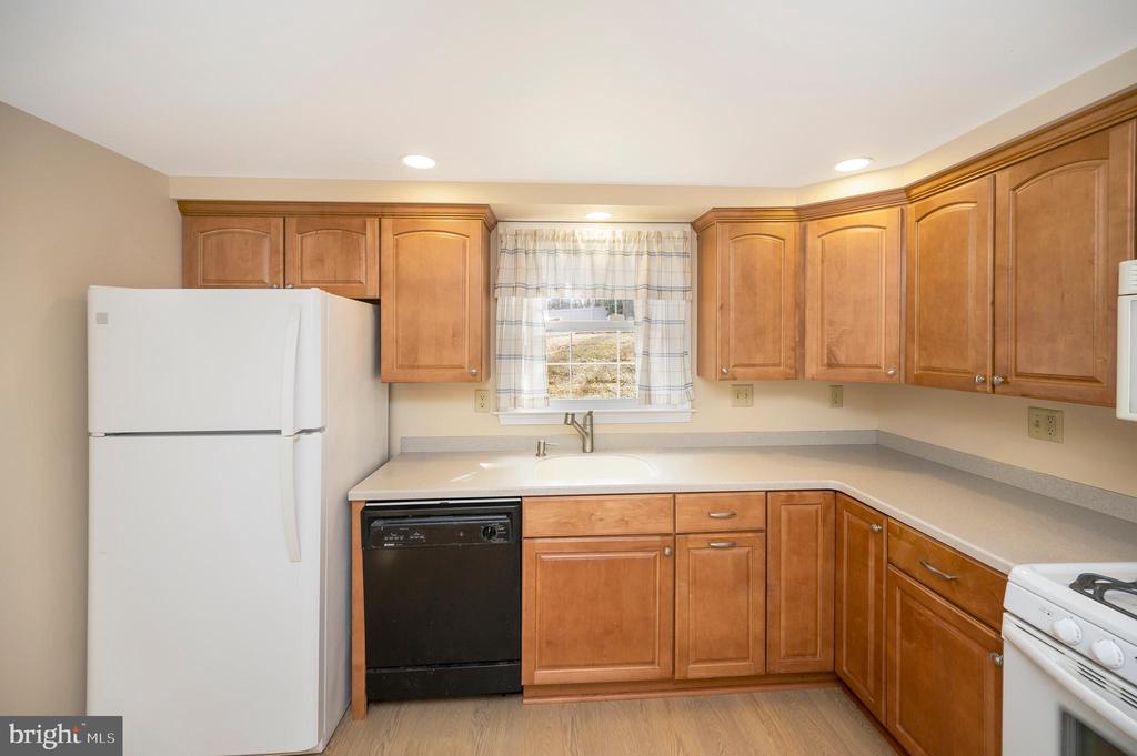 3316 WAVERLY DRIVE