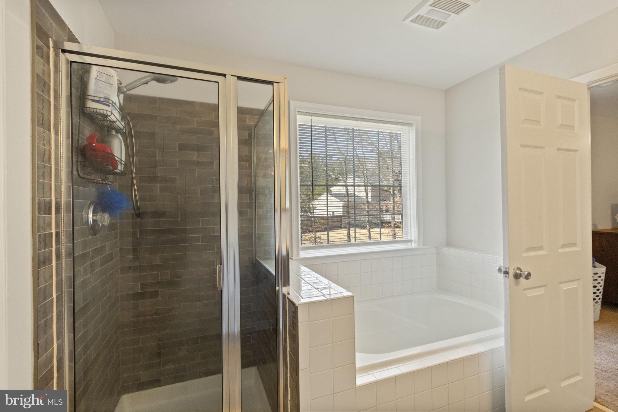 4107 Lancaster Ring Rd