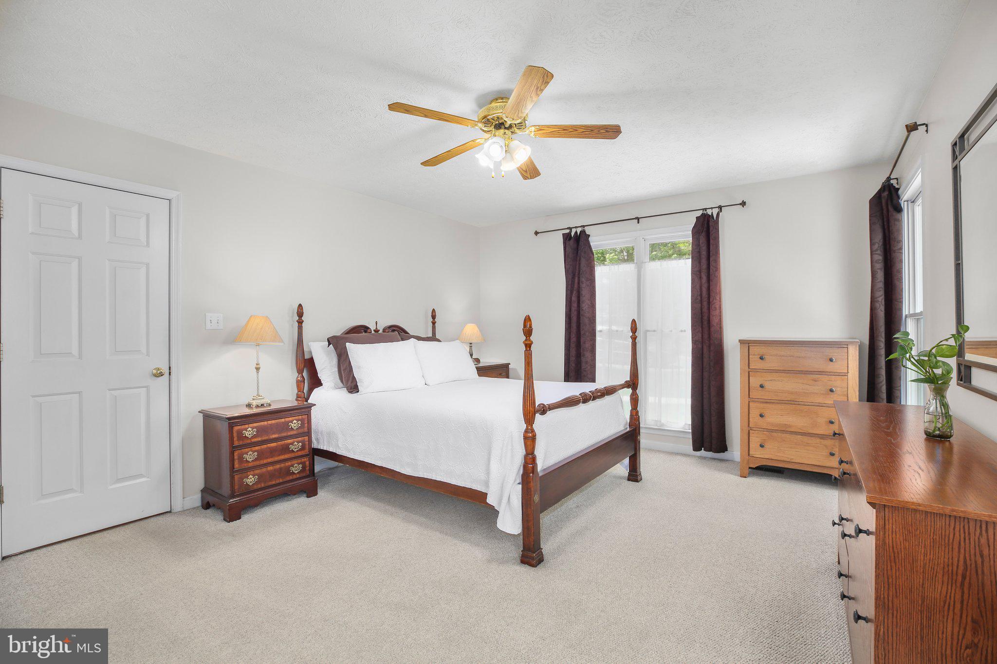 9711 Gunston Hall Rd