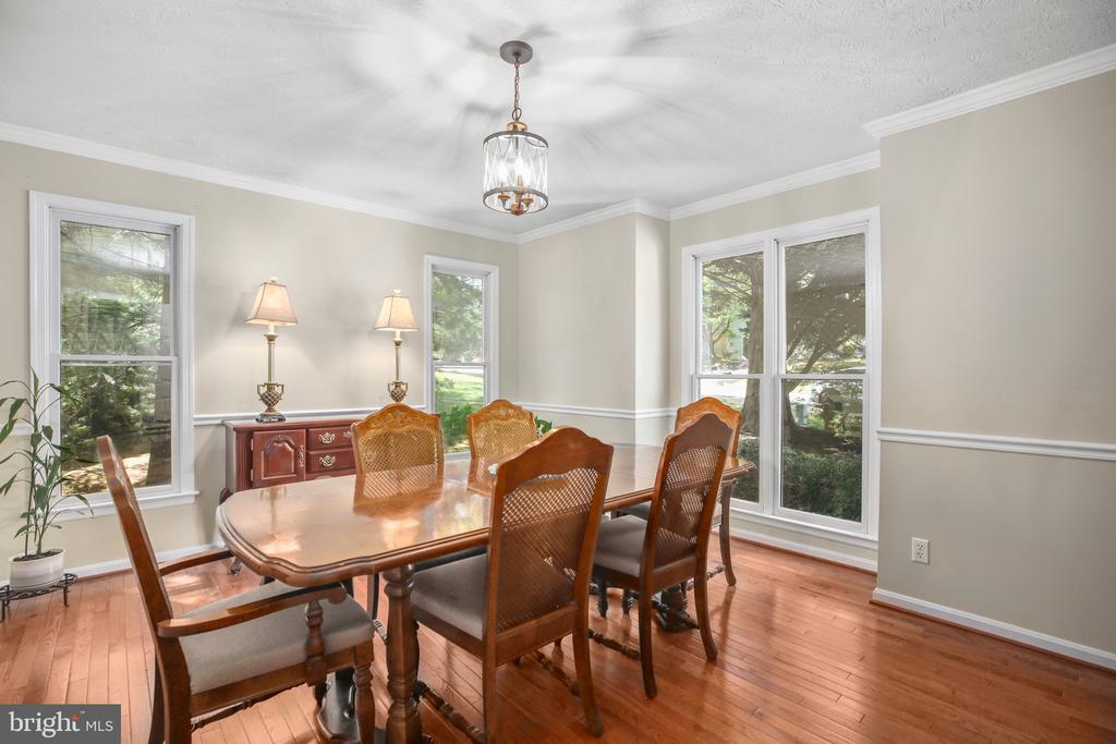 9711 Gunston Hall Rd