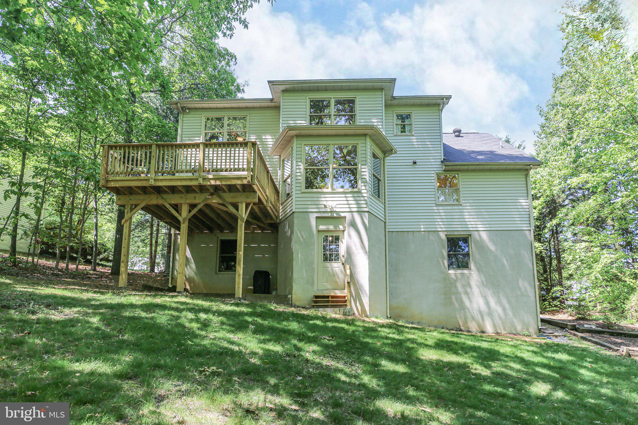 9711 Gunston Hall Rd