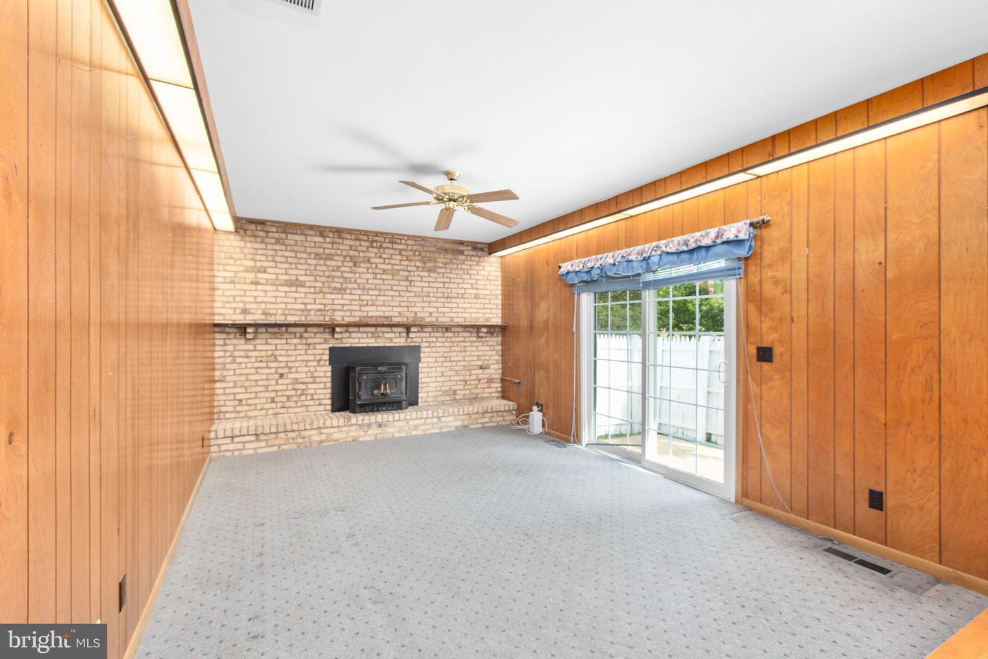 307 Butternut Dr
