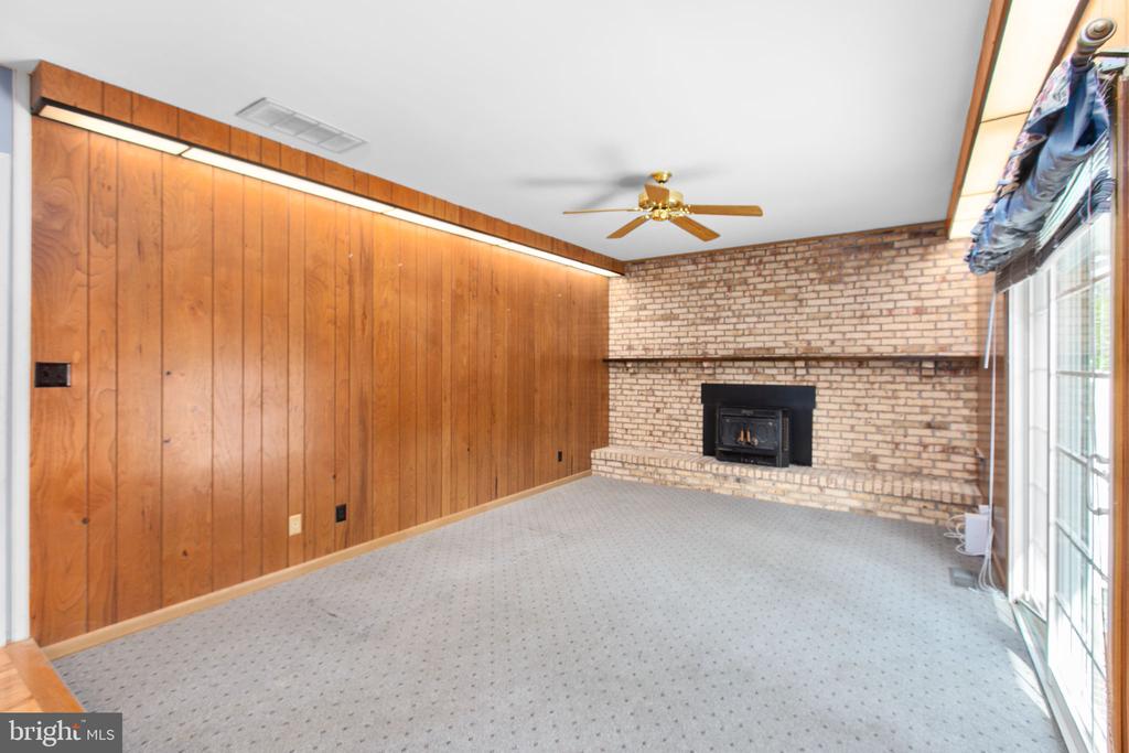 307 Butternut Dr