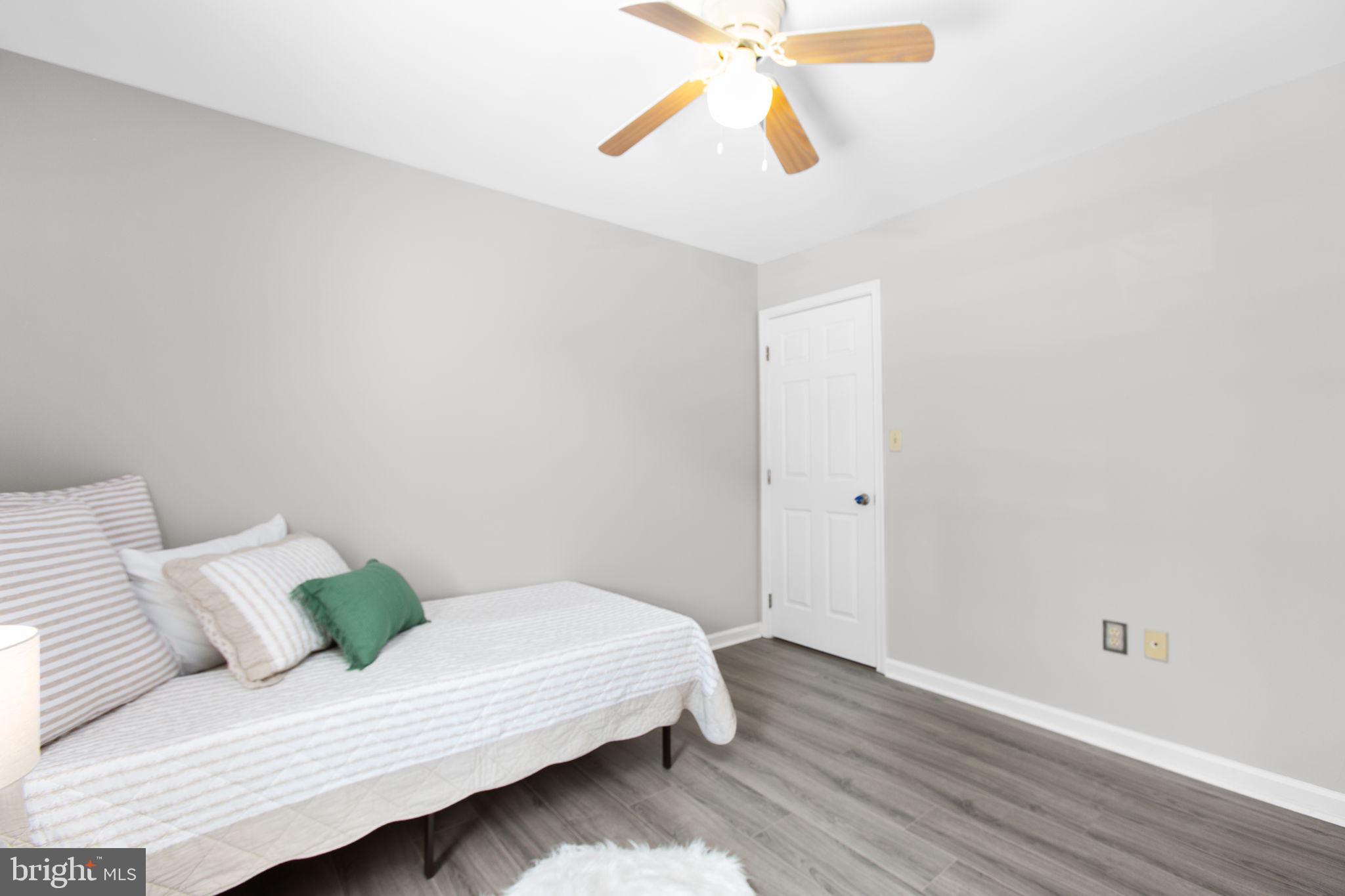 11923 GARDENIA DRIVE