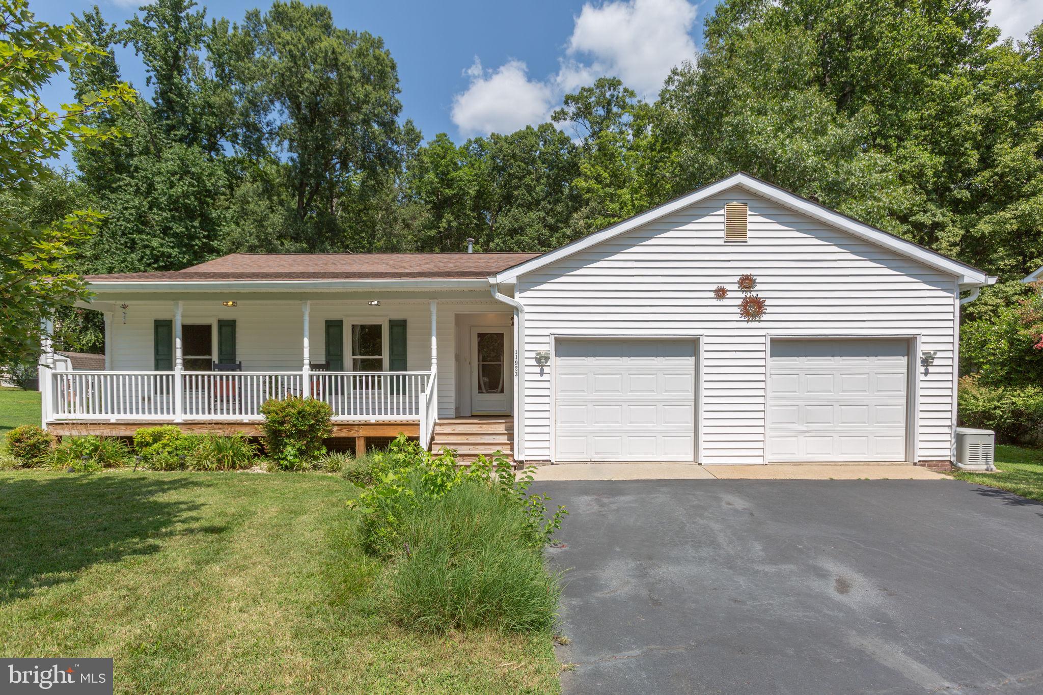 11923 GARDENIA DRIVE