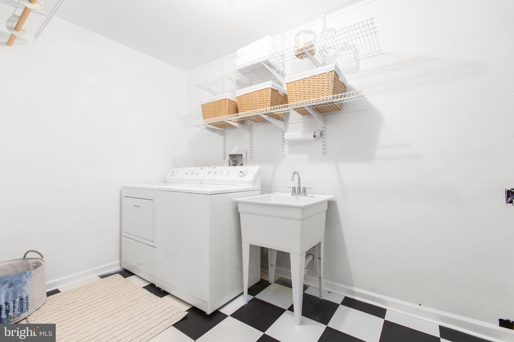 11923 GARDENIA DRIVE