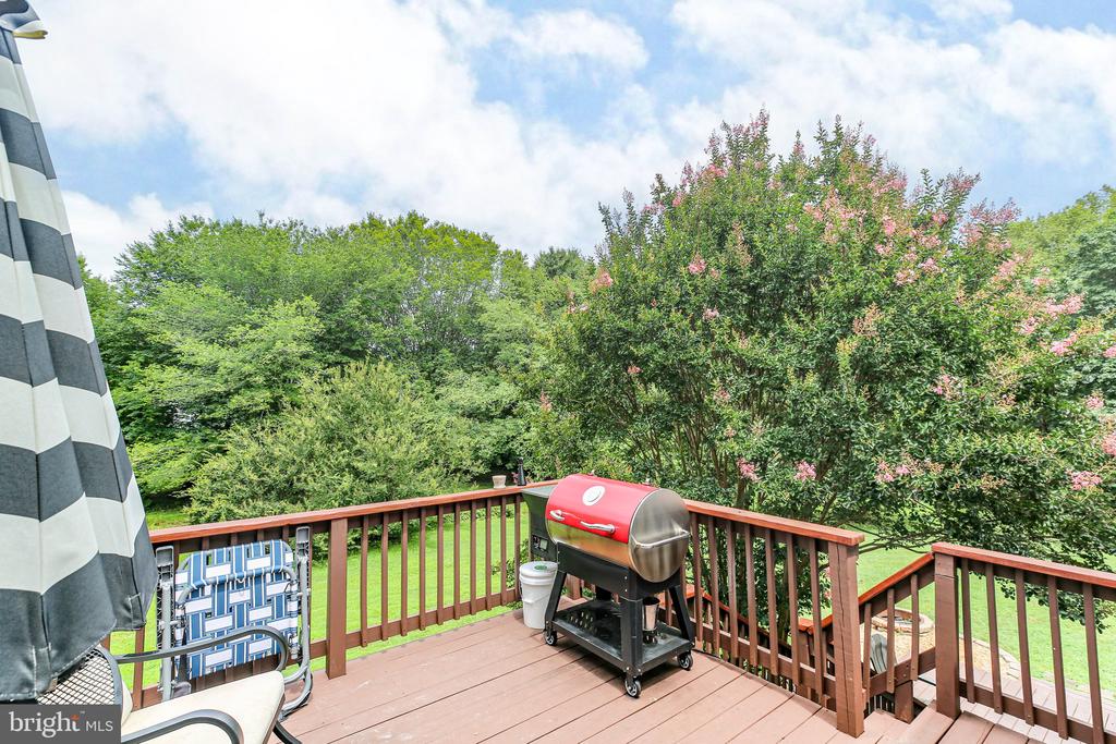 10708 LIVE OAK COURT