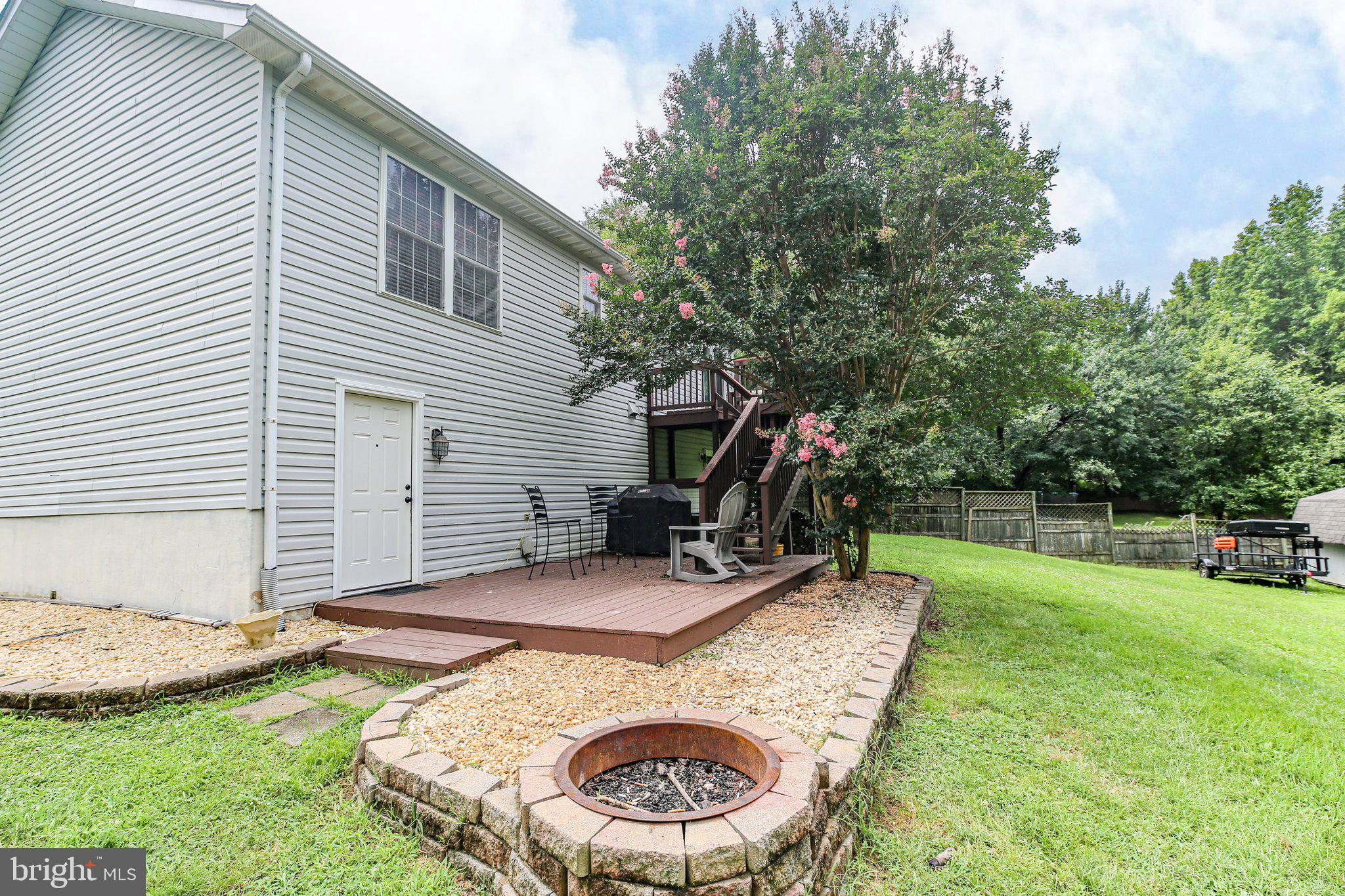 10708 LIVE OAK COURT