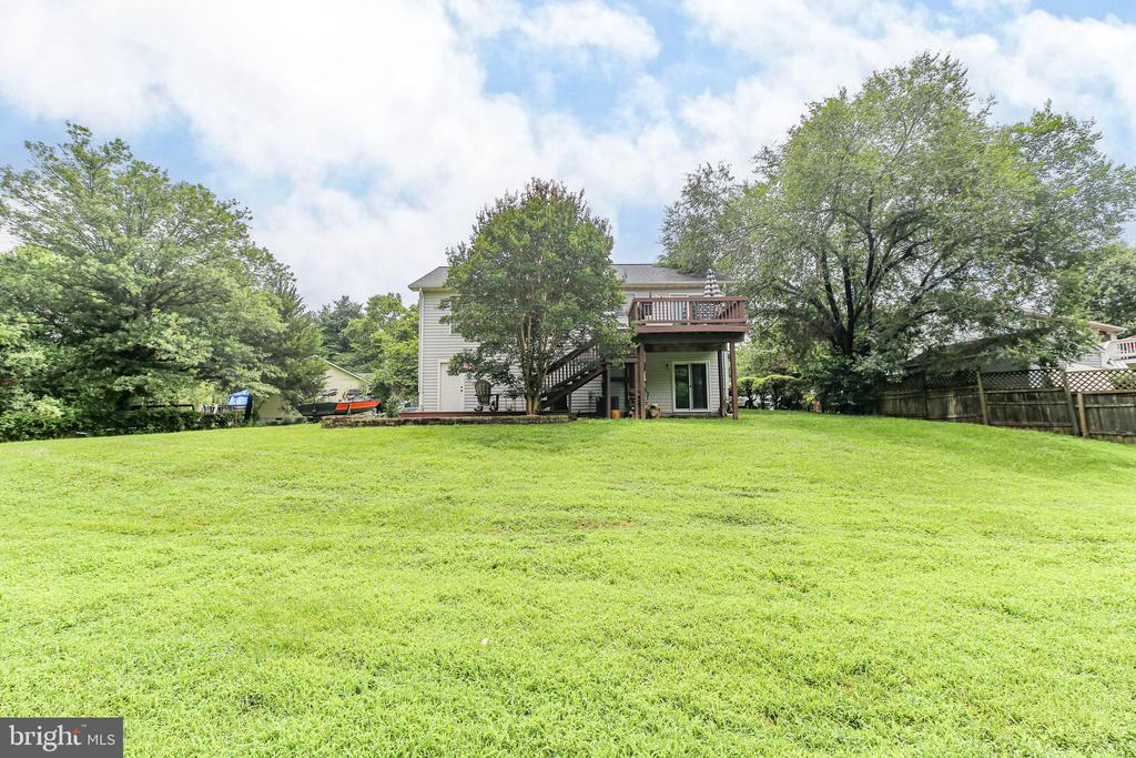 10708 LIVE OAK COURT