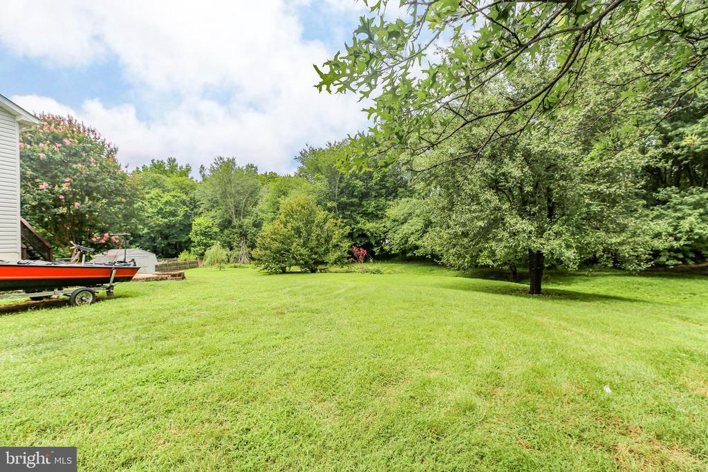 10708 LIVE OAK COURT