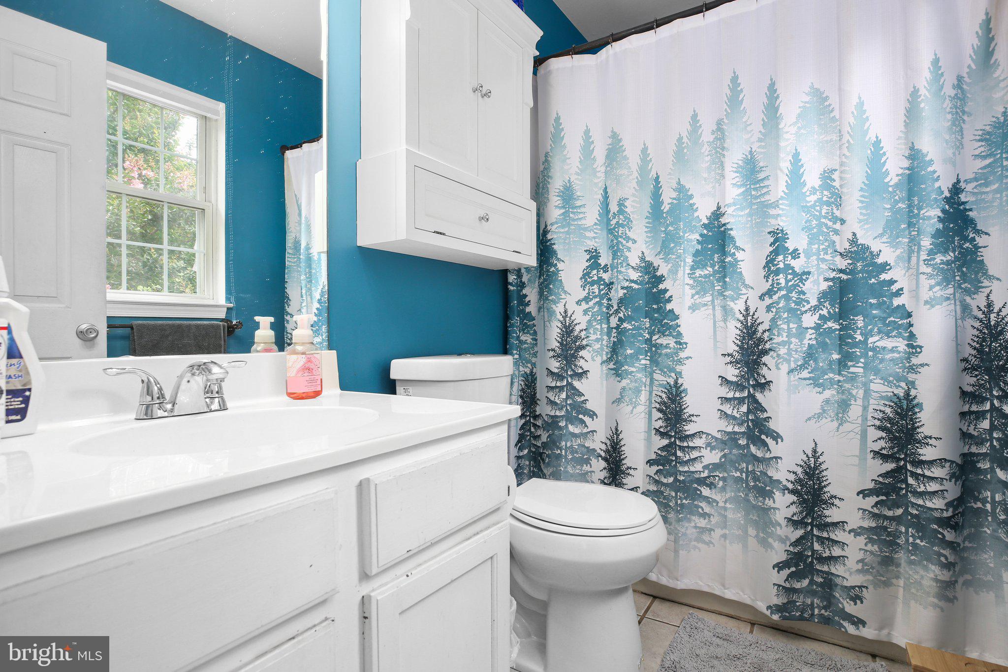 10708 LIVE OAK COURT