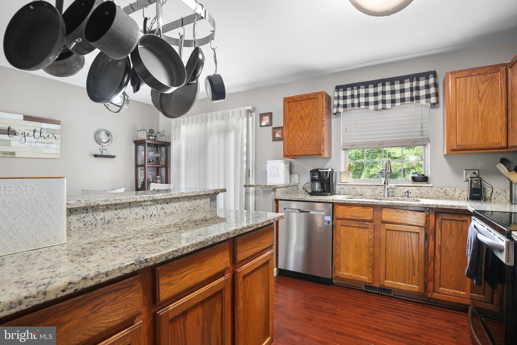 10708 LIVE OAK COURT