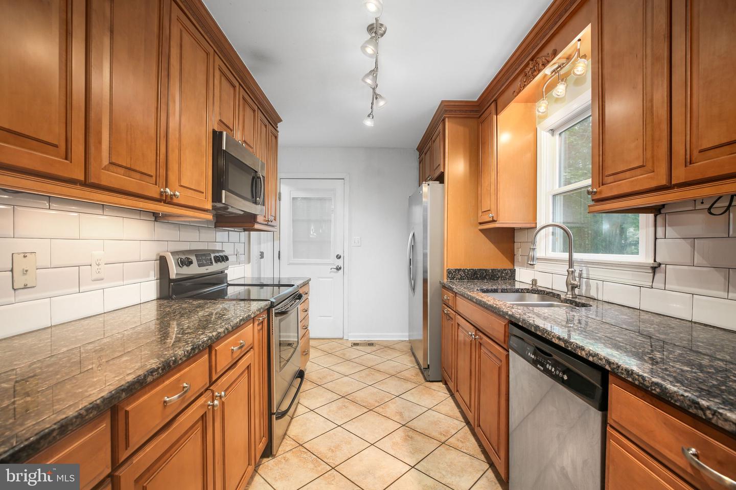 13706 Flank March Ln