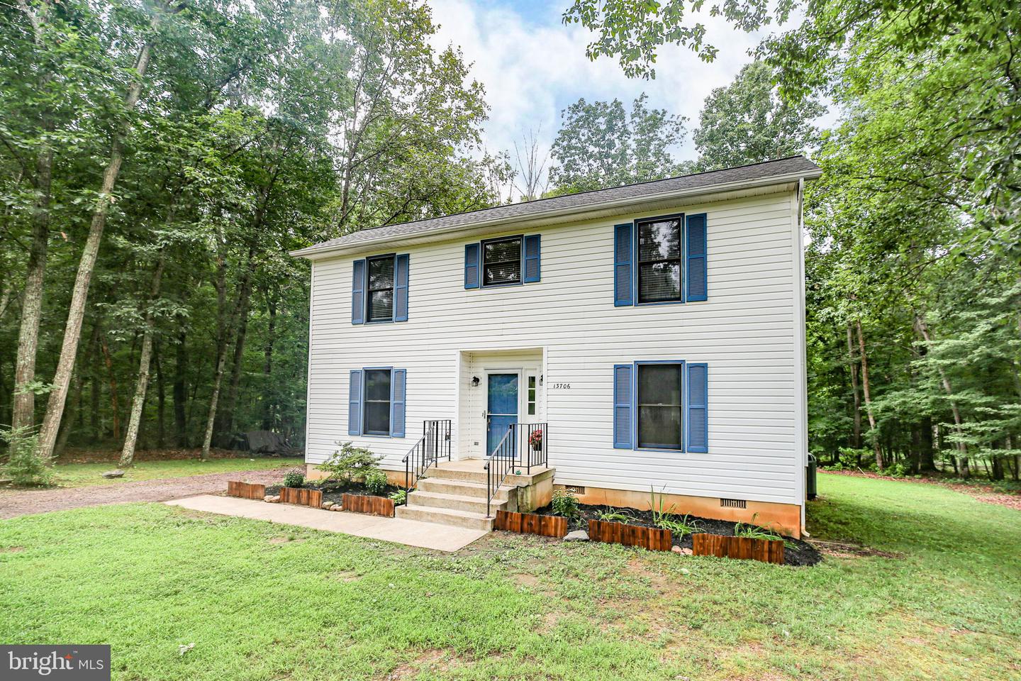 13706 Flank March Ln