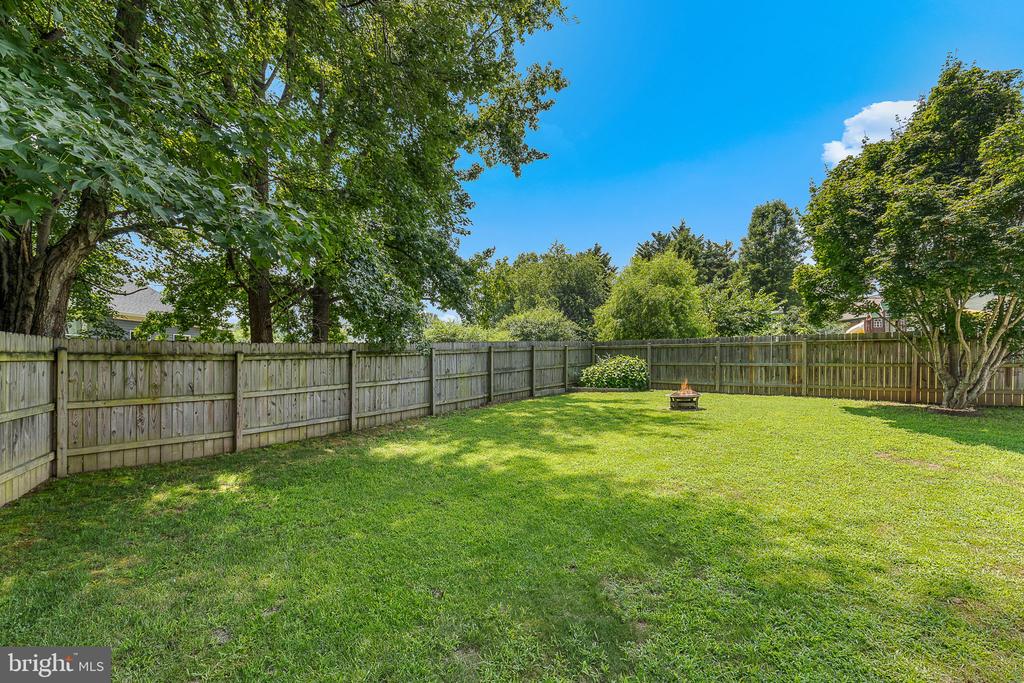 10813 BENT TREE DRIVE