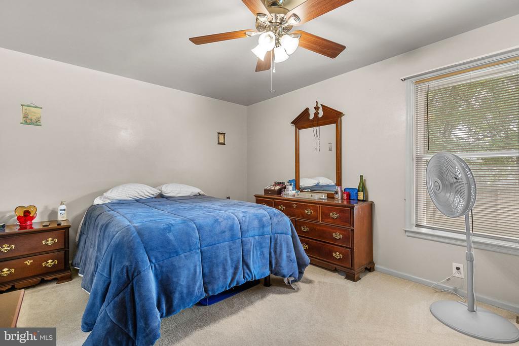 10813 BENT TREE DRIVE