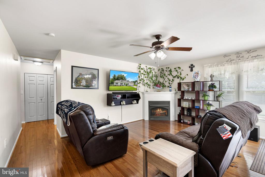 10813 BENT TREE DRIVE