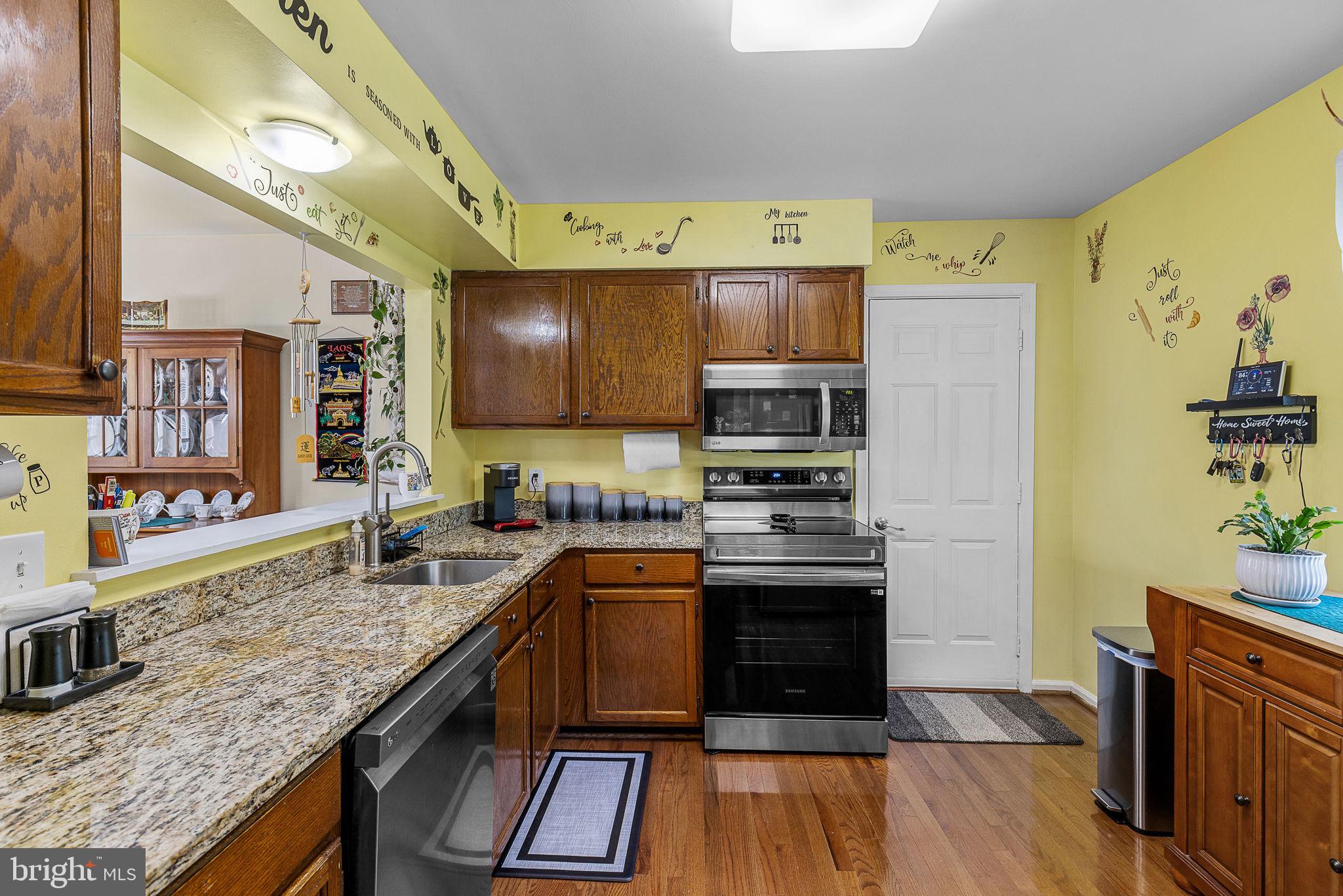 10813 BENT TREE DRIVE