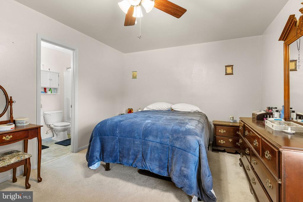 10813 BENT TREE DRIVE