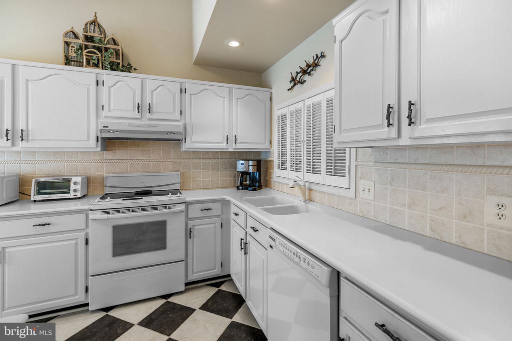 11223 STONE MILL COURT