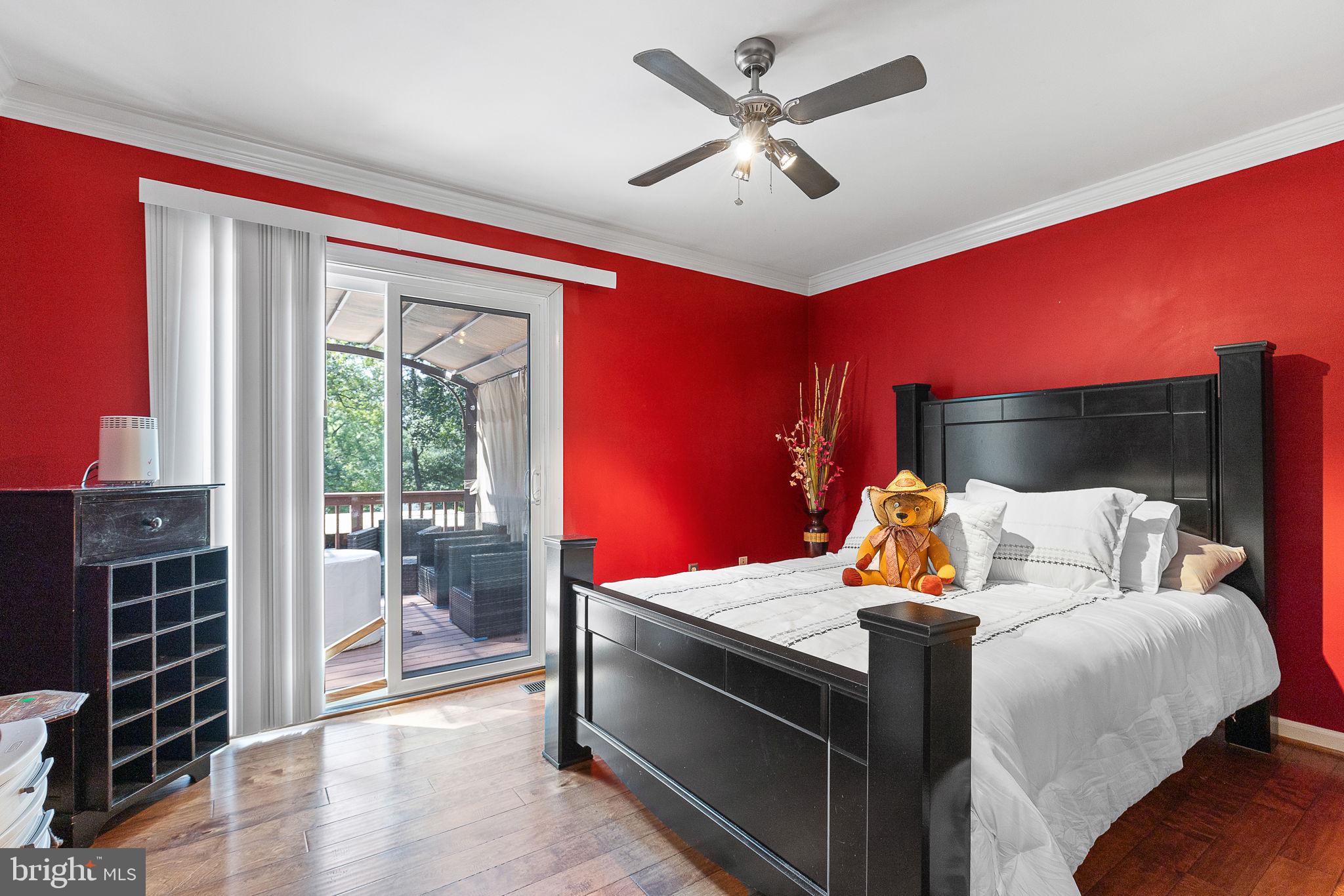 10417 FOREST HILL COURT