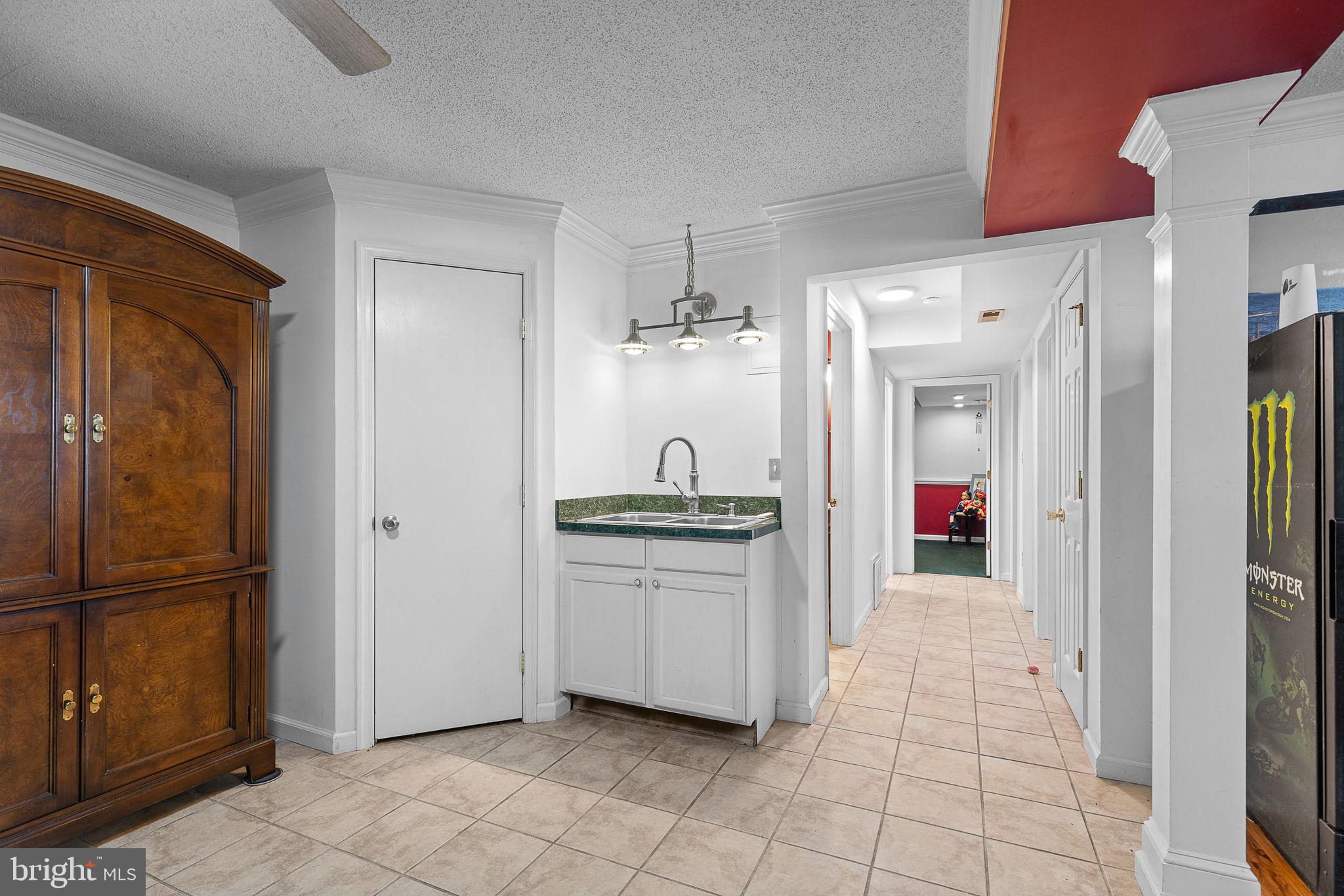 10417 FOREST HILL COURT