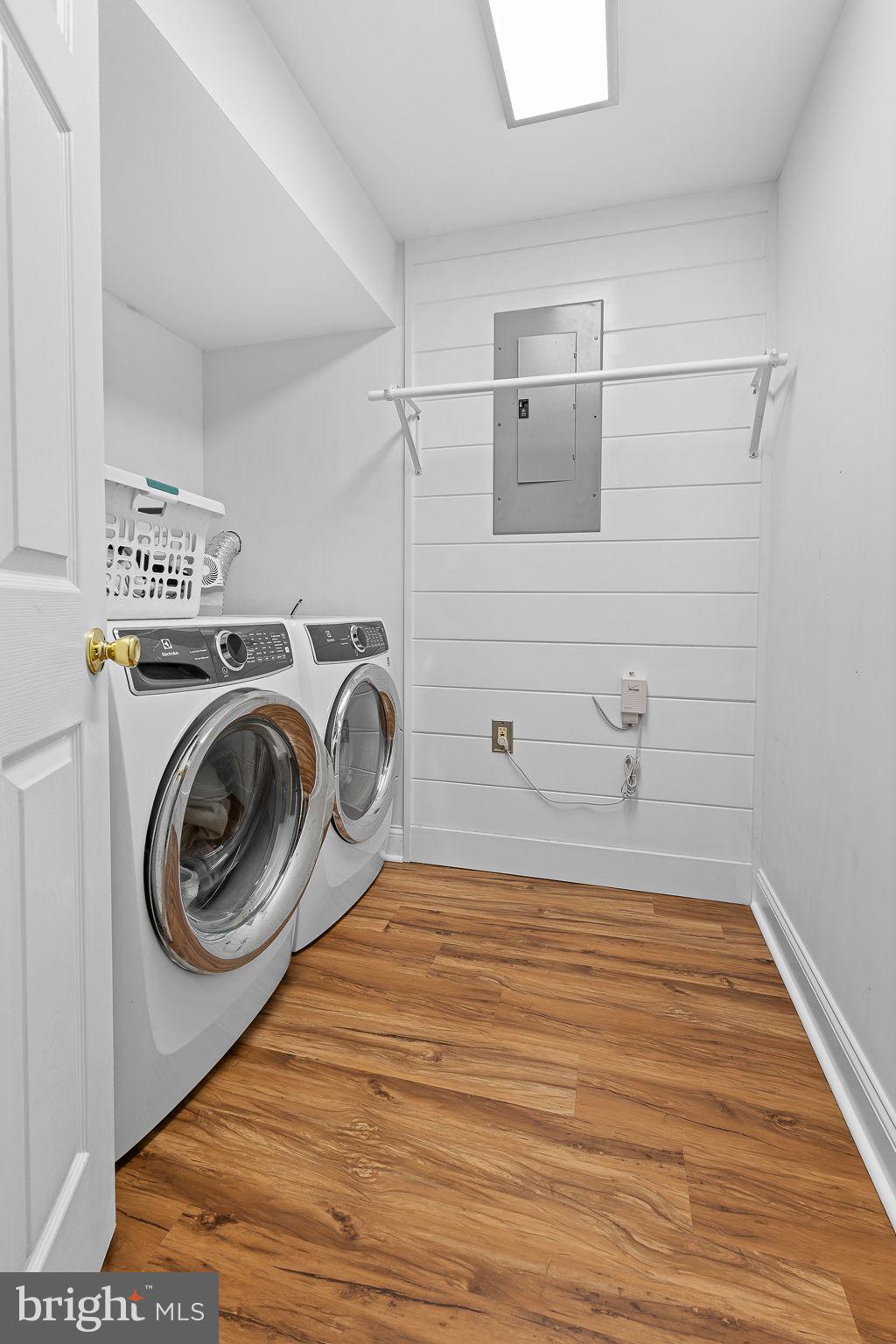 10417 FOREST HILL COURT