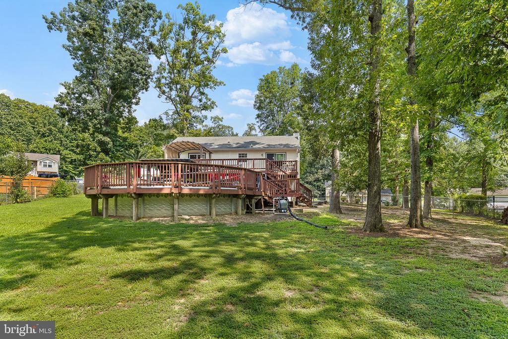 10417 FOREST HILL COURT