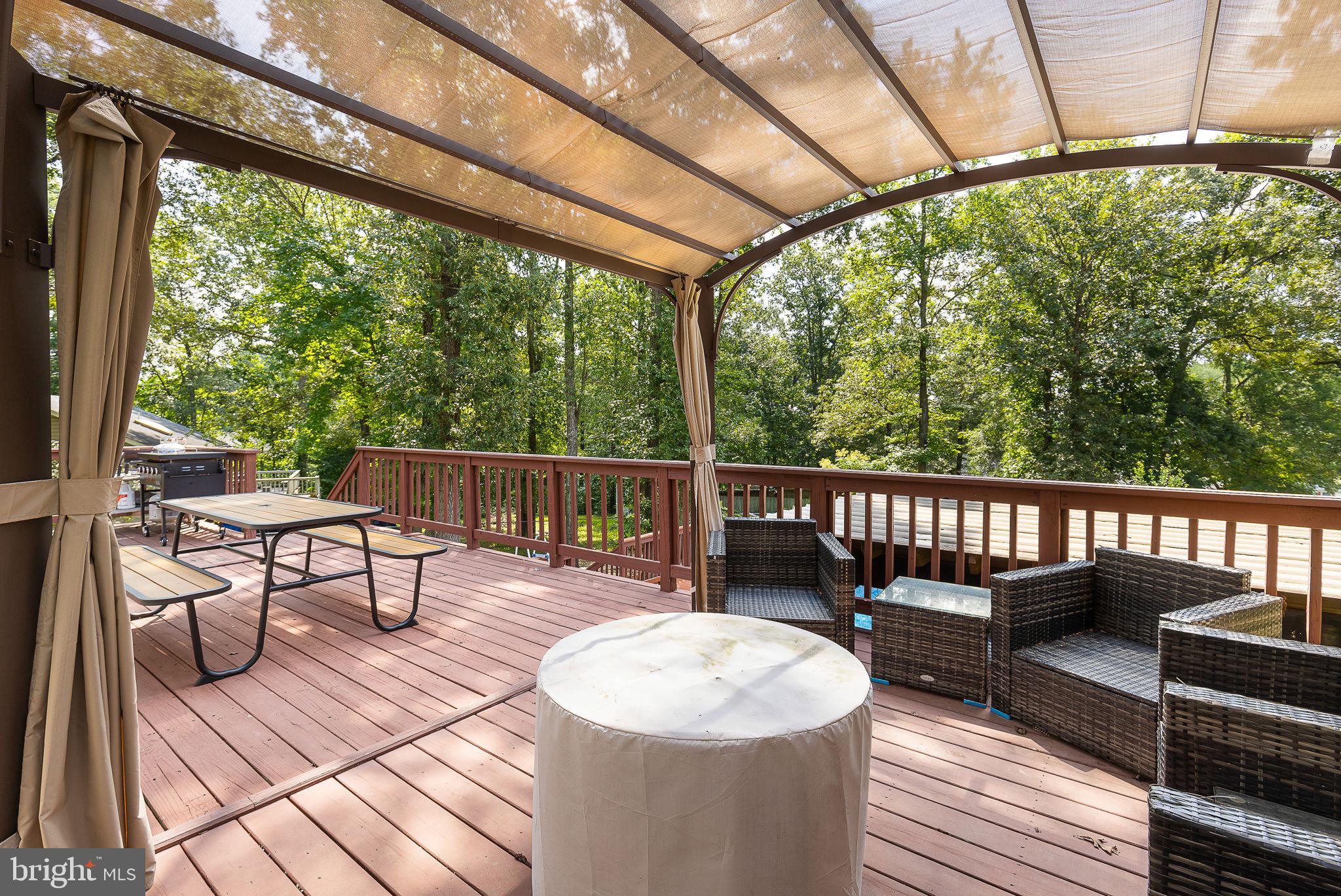 10417 FOREST HILL COURT