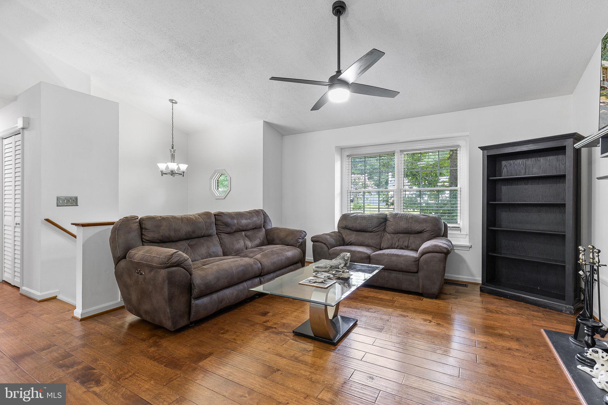 10417 FOREST HILL COURT