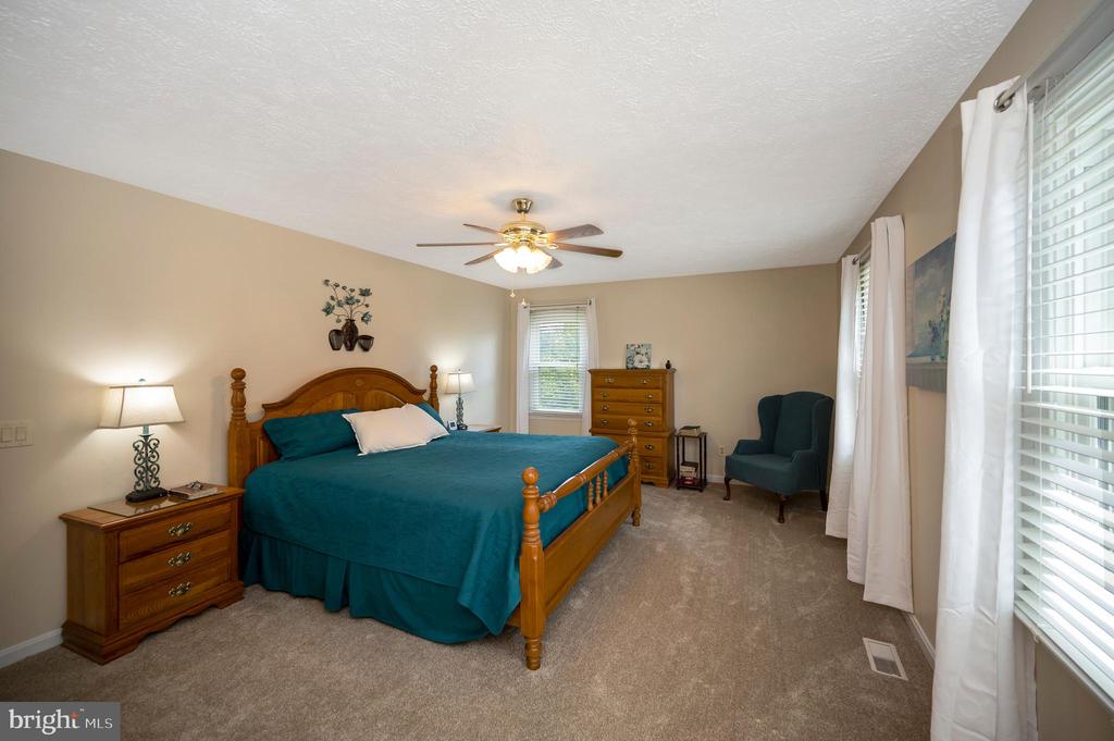 7500 HARVEST LANE