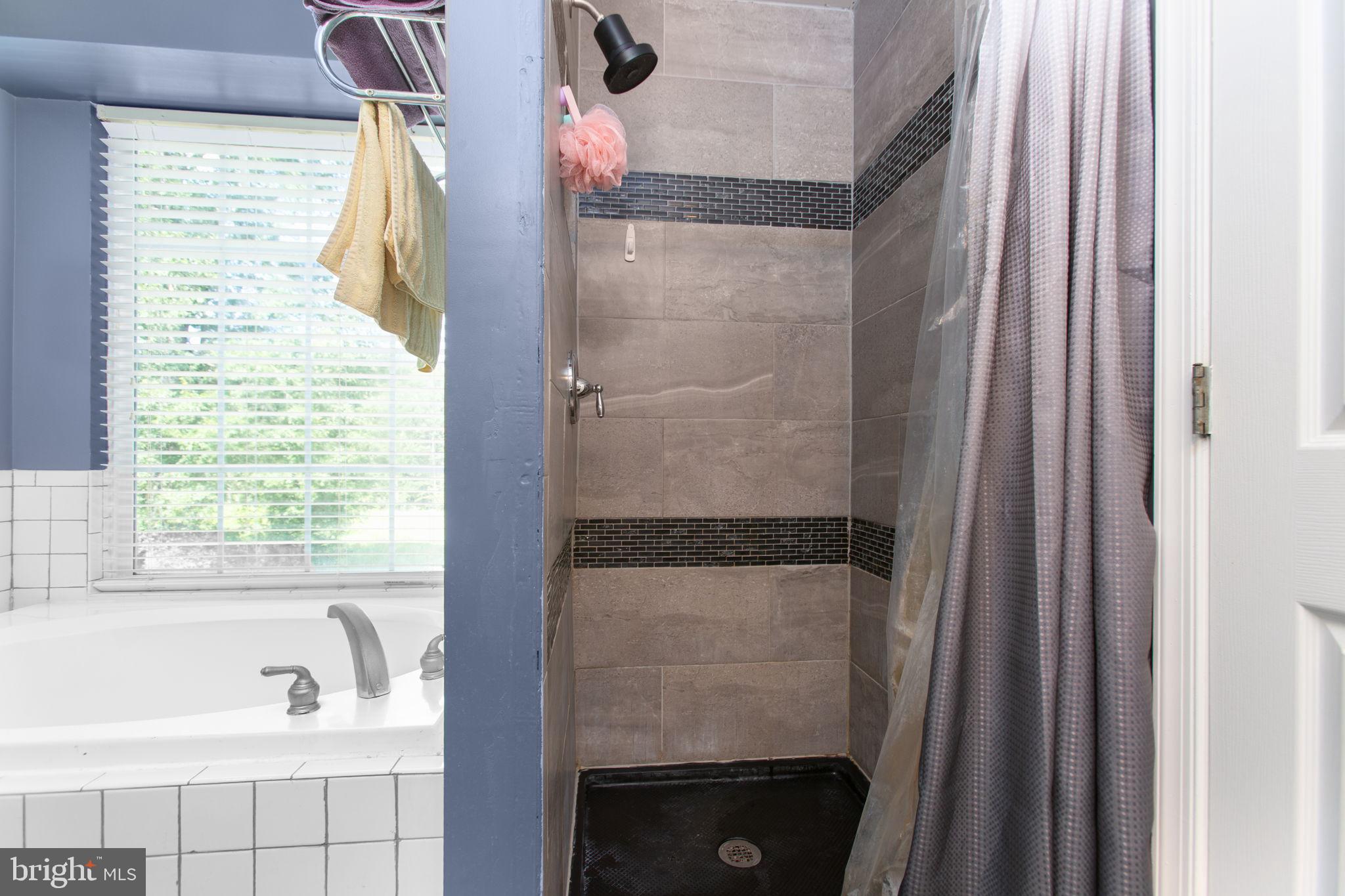 10805 MEADOWLARK LANE