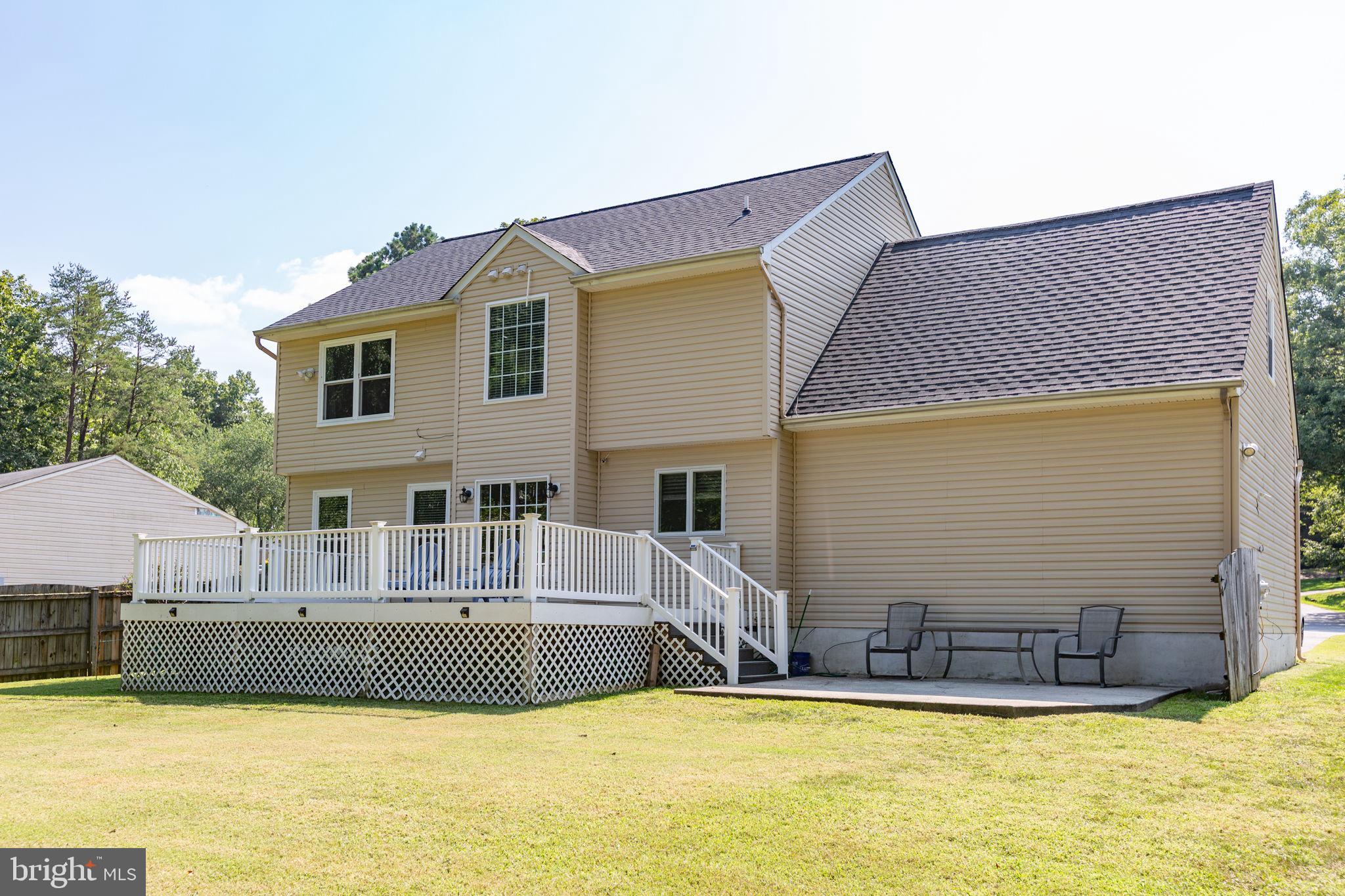 10805 MEADOWLARK LANE