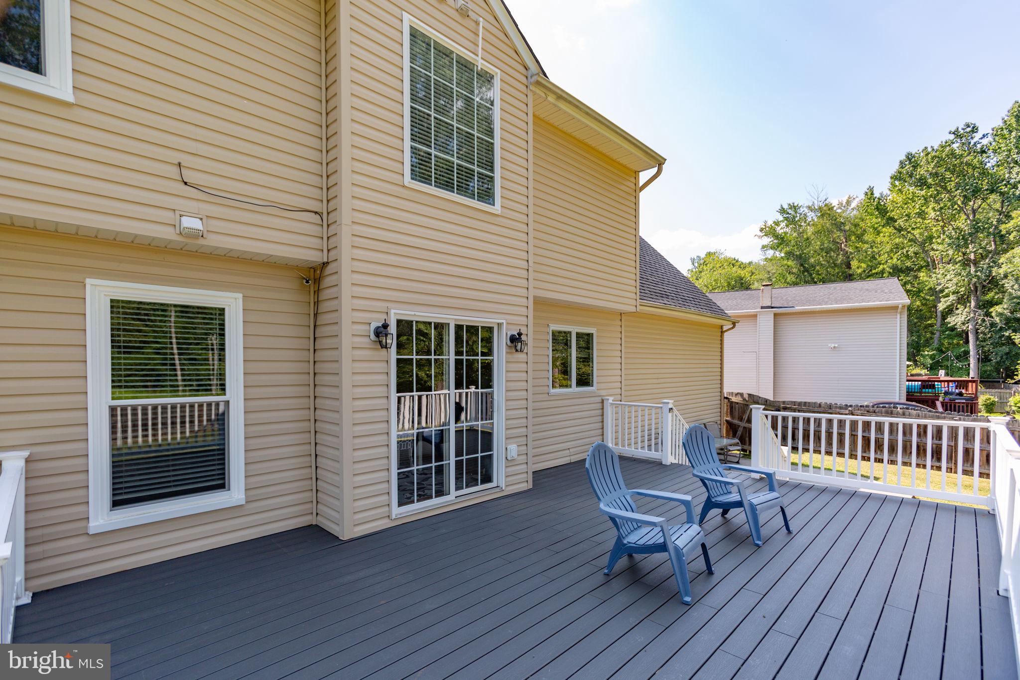 10805 MEADOWLARK LANE