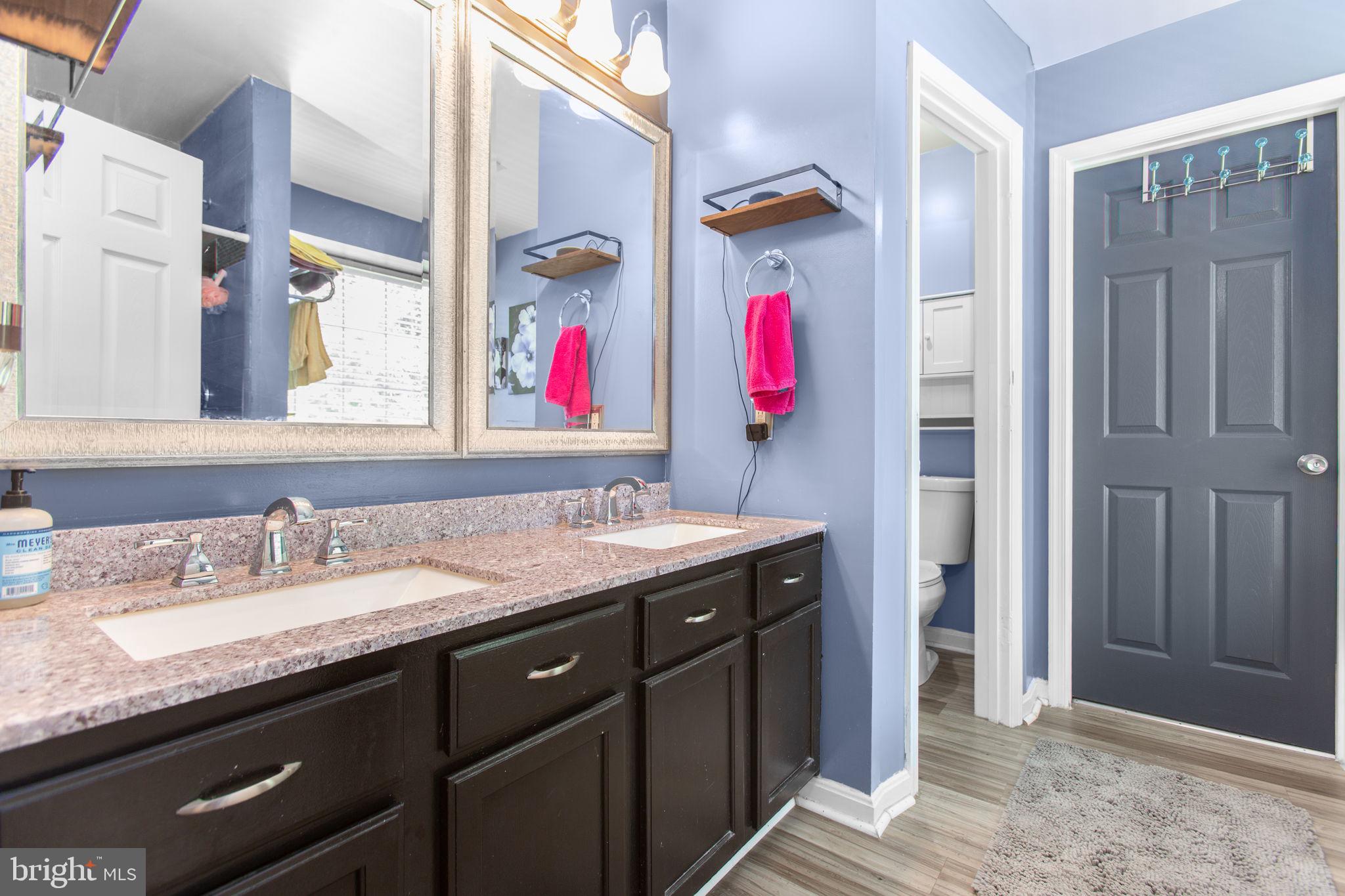 10805 MEADOWLARK LANE