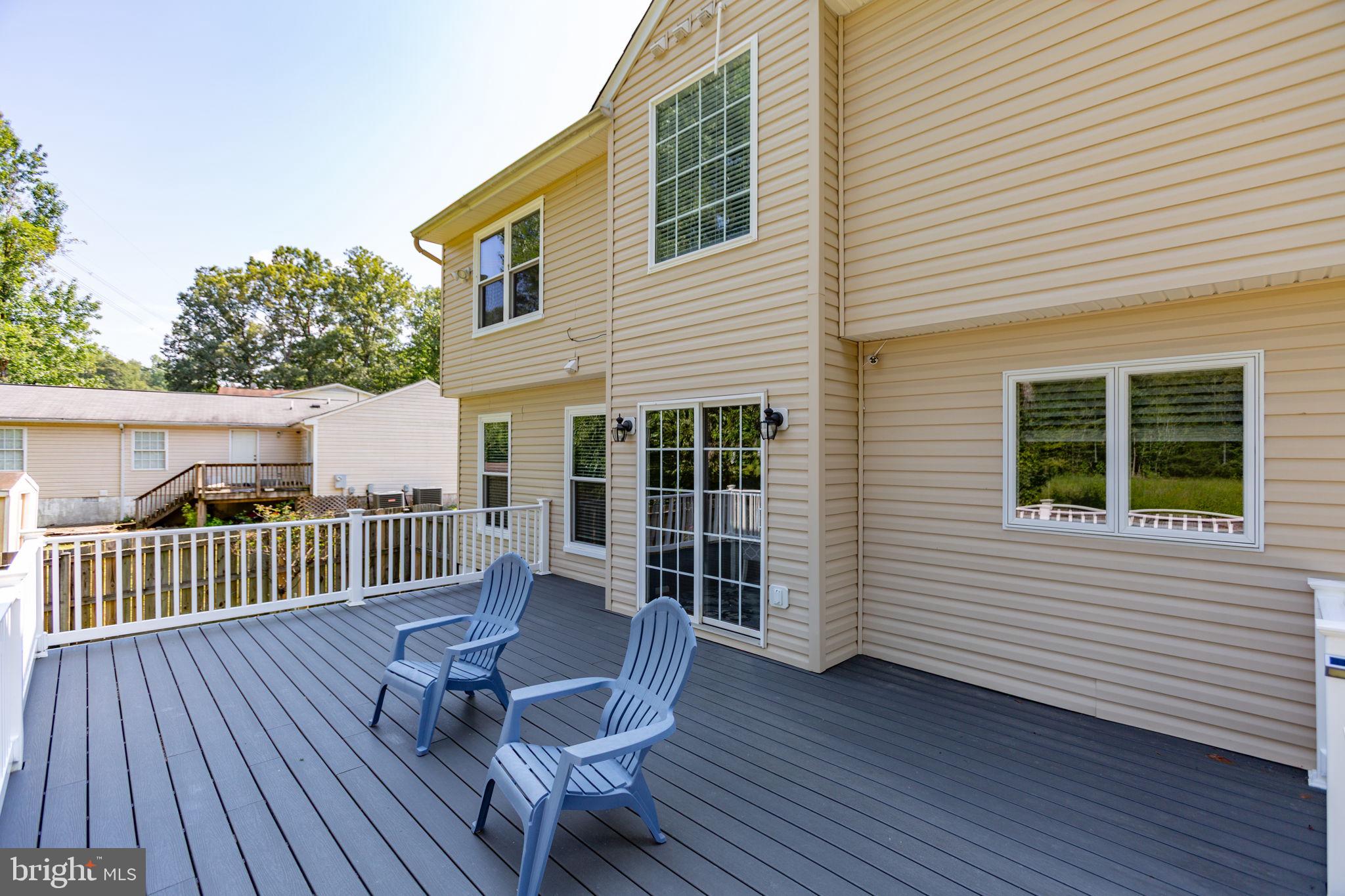 10805 MEADOWLARK LANE