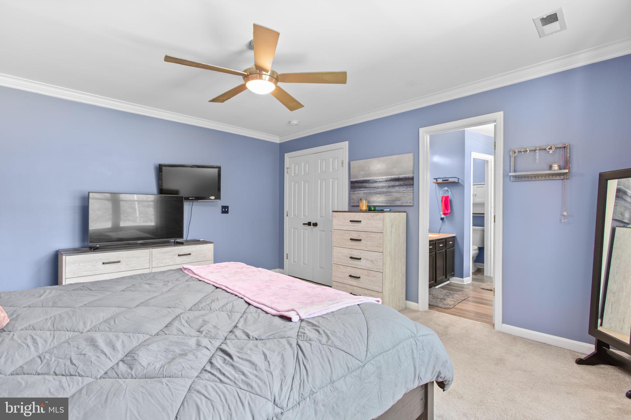 10805 MEADOWLARK LANE