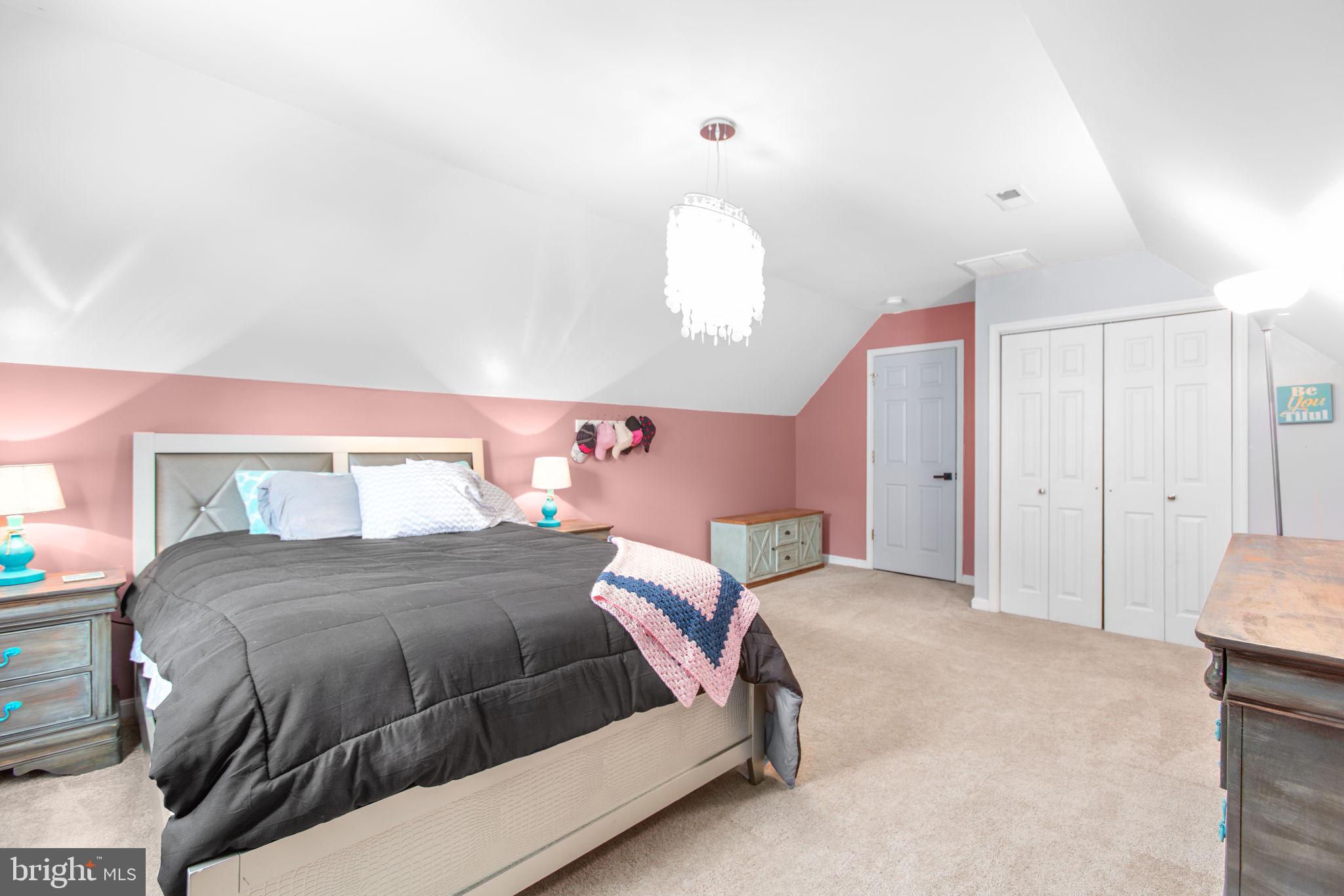 10805 MEADOWLARK LANE