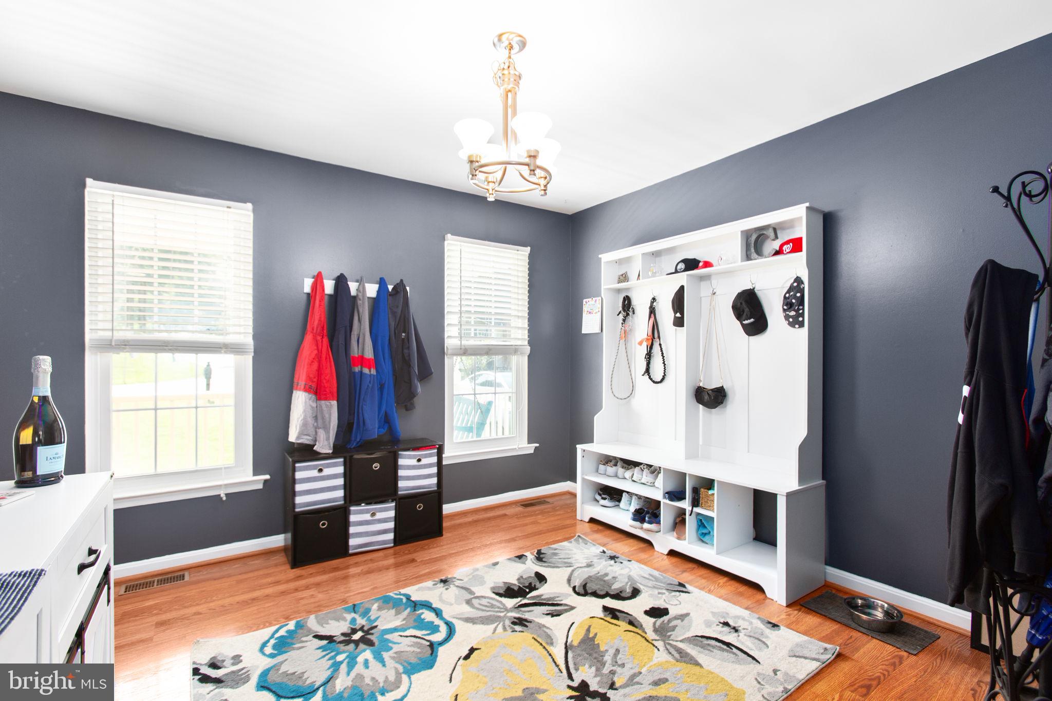 10805 MEADOWLARK LANE