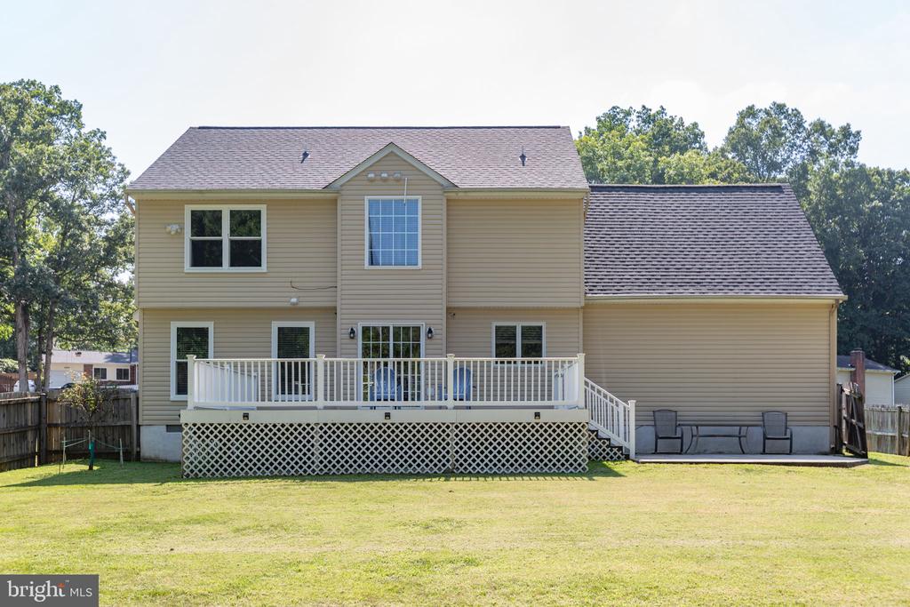 10805 MEADOWLARK LANE