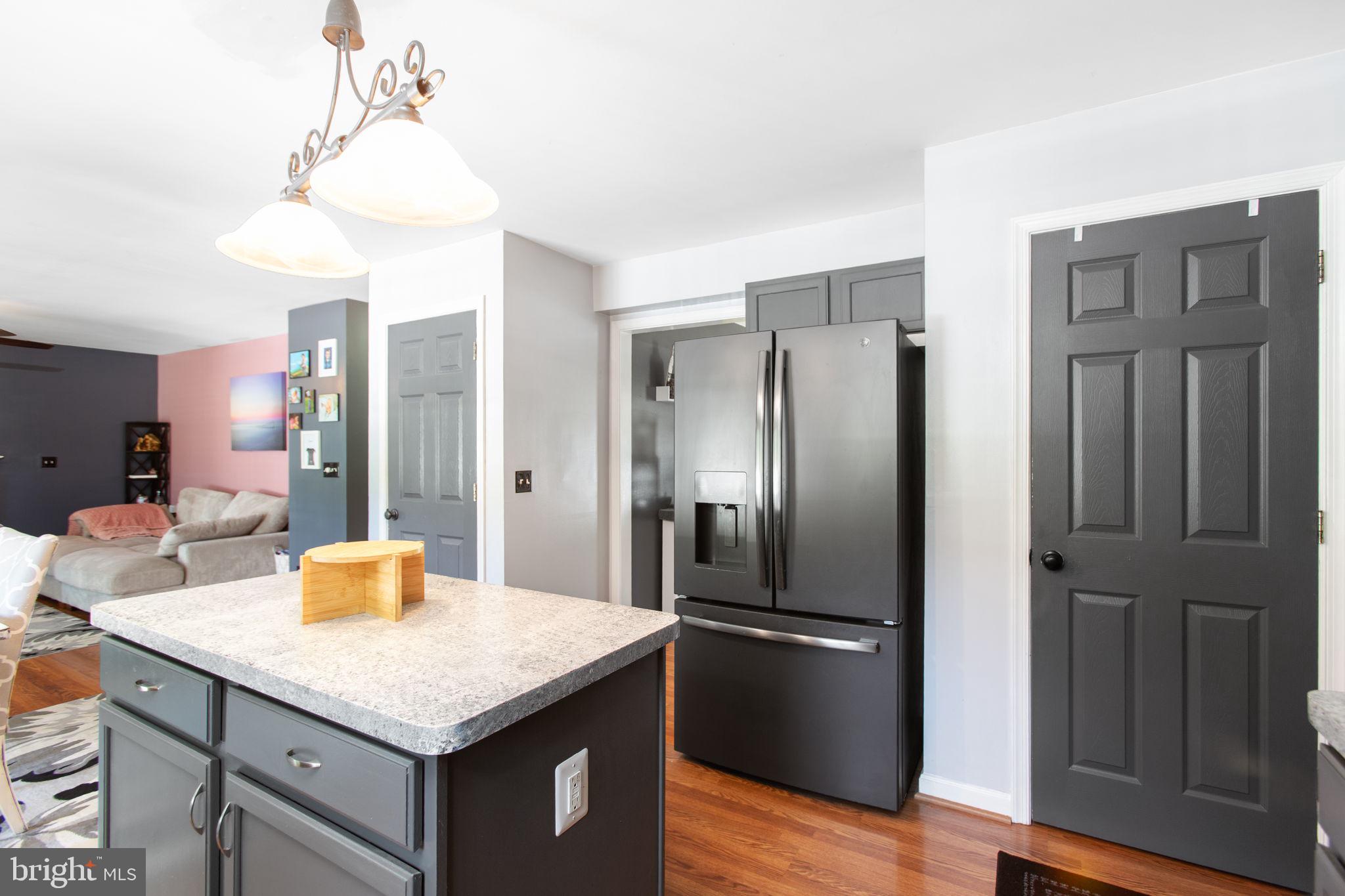 10805 MEADOWLARK LANE