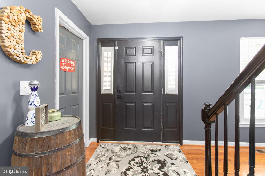10805 MEADOWLARK LANE