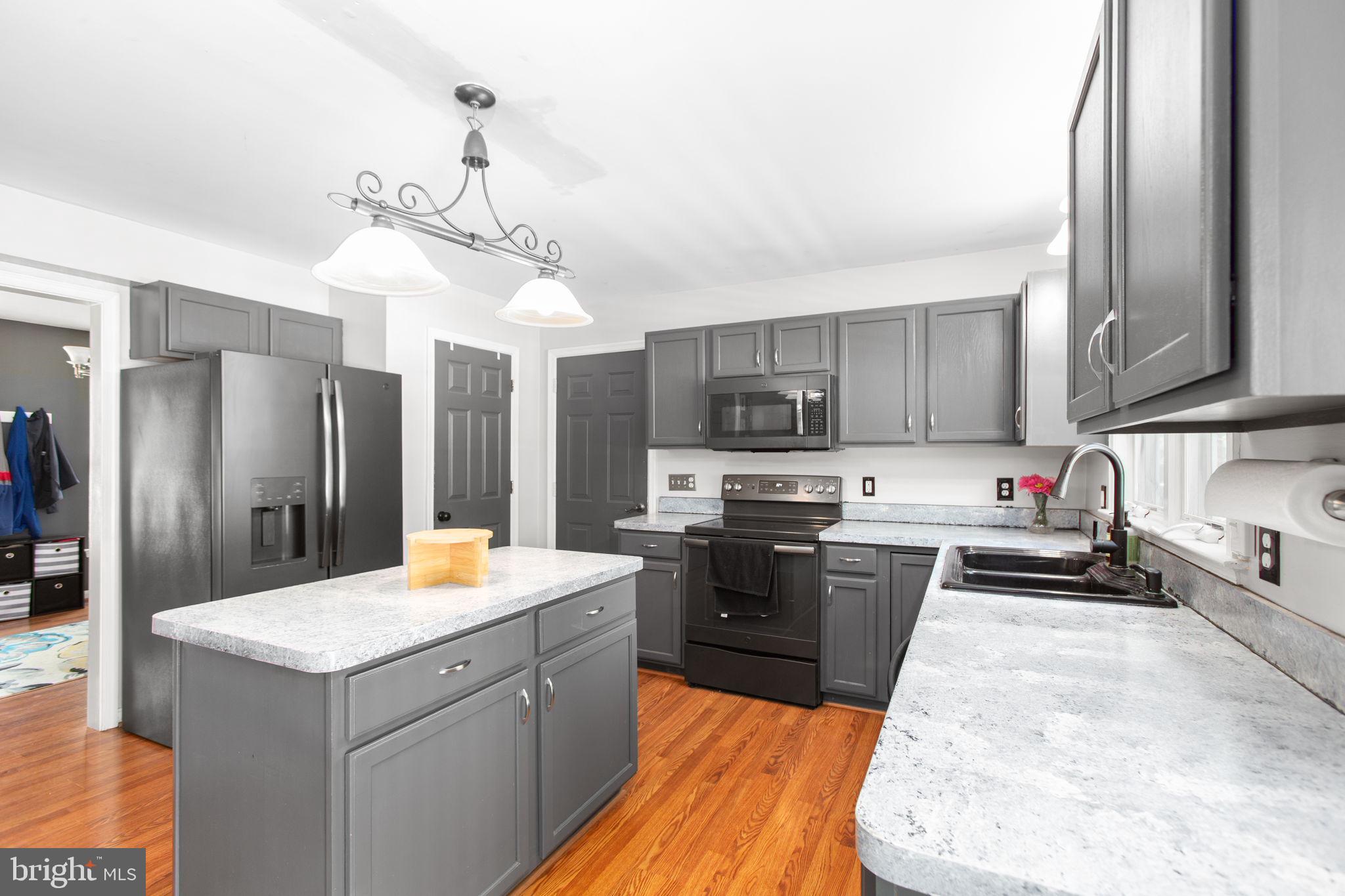 10805 MEADOWLARK LANE