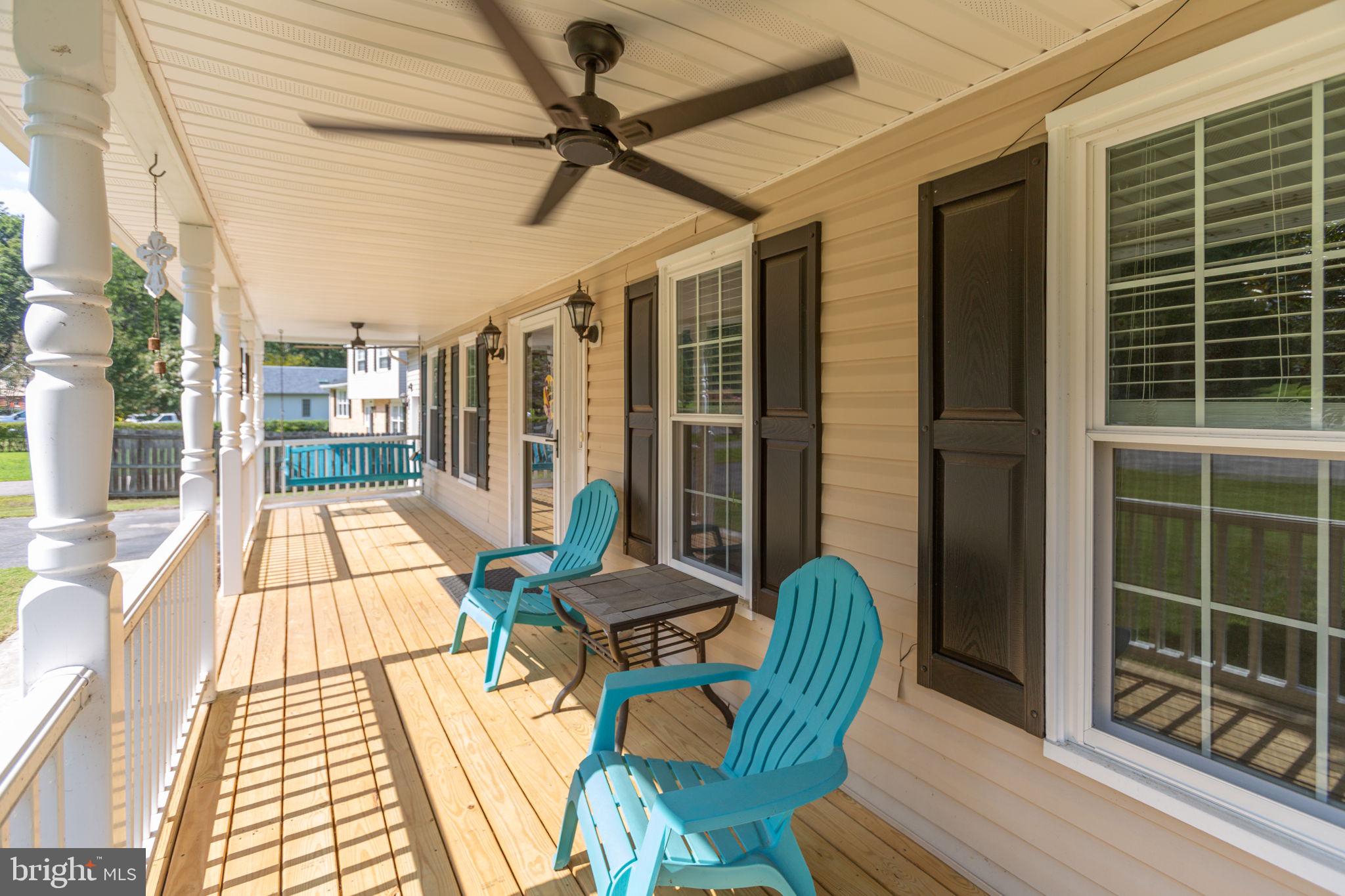 10805 MEADOWLARK LANE