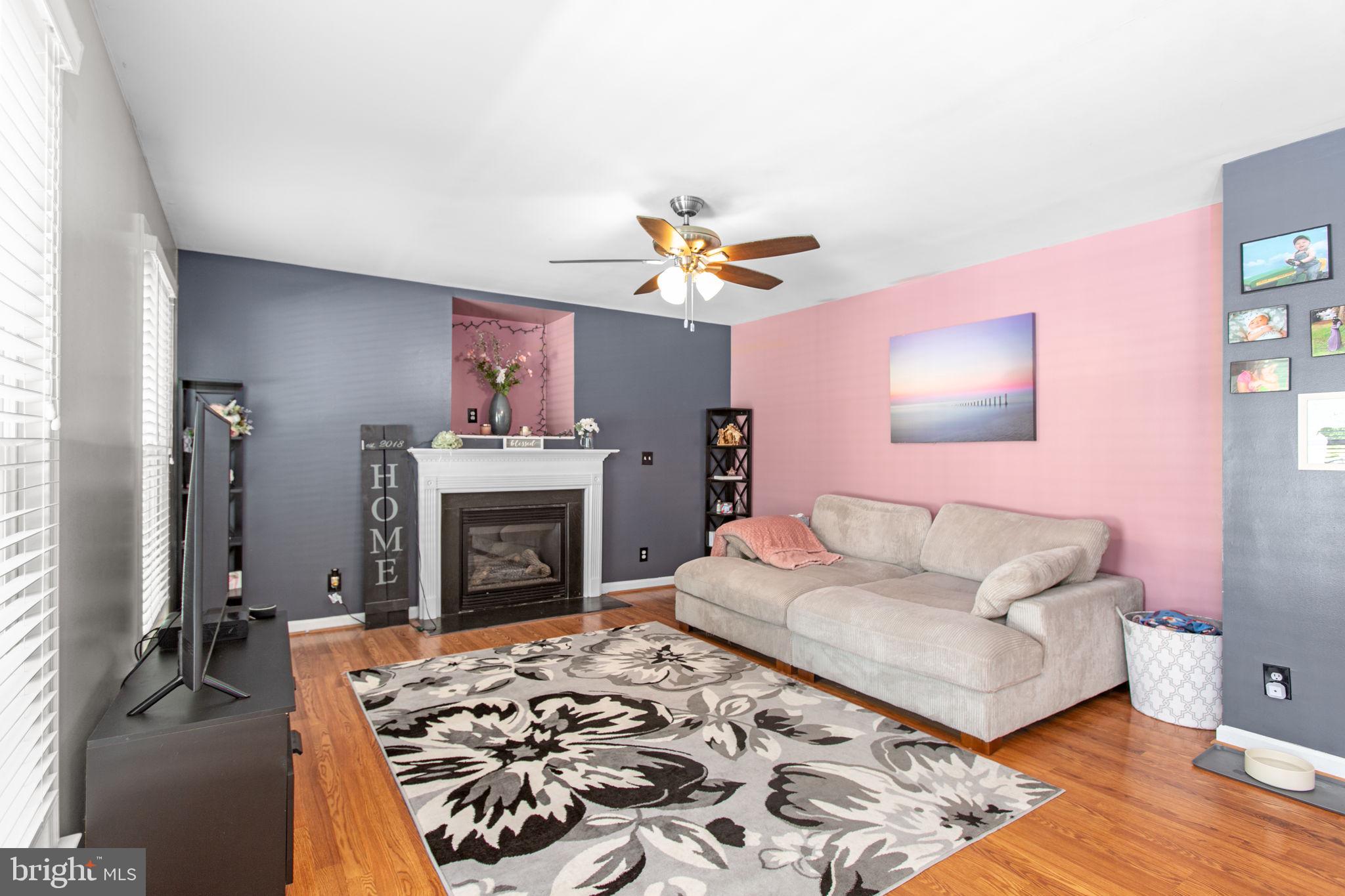 10805 MEADOWLARK LANE