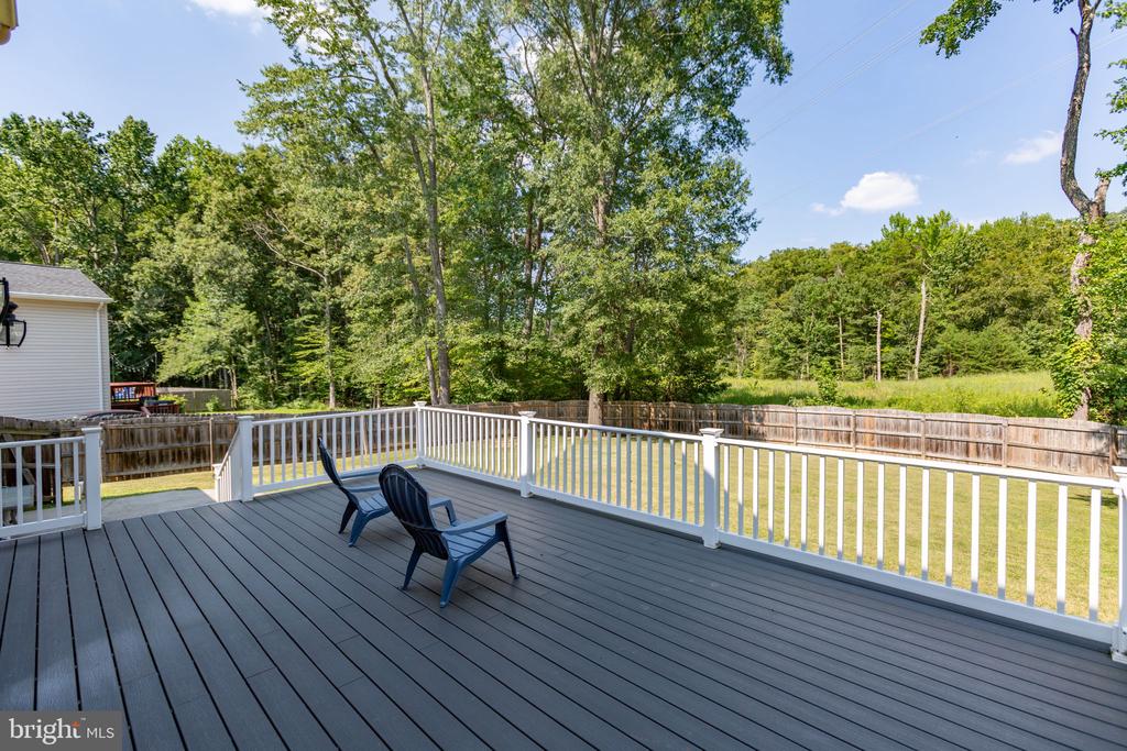 10805 MEADOWLARK LANE