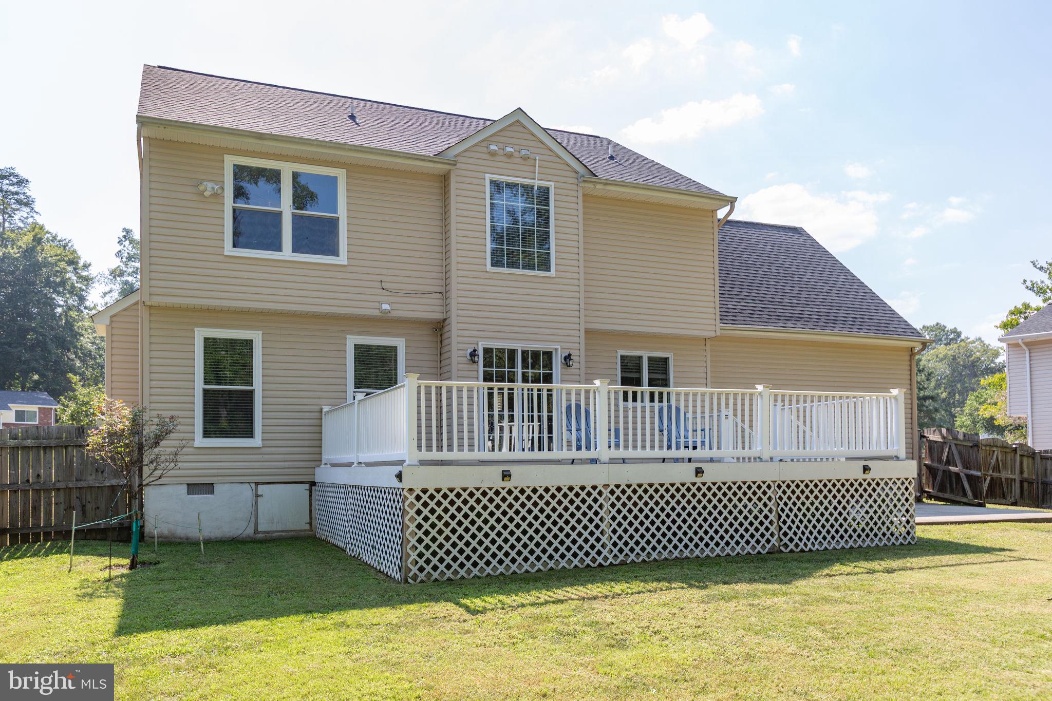 10805 MEADOWLARK LANE