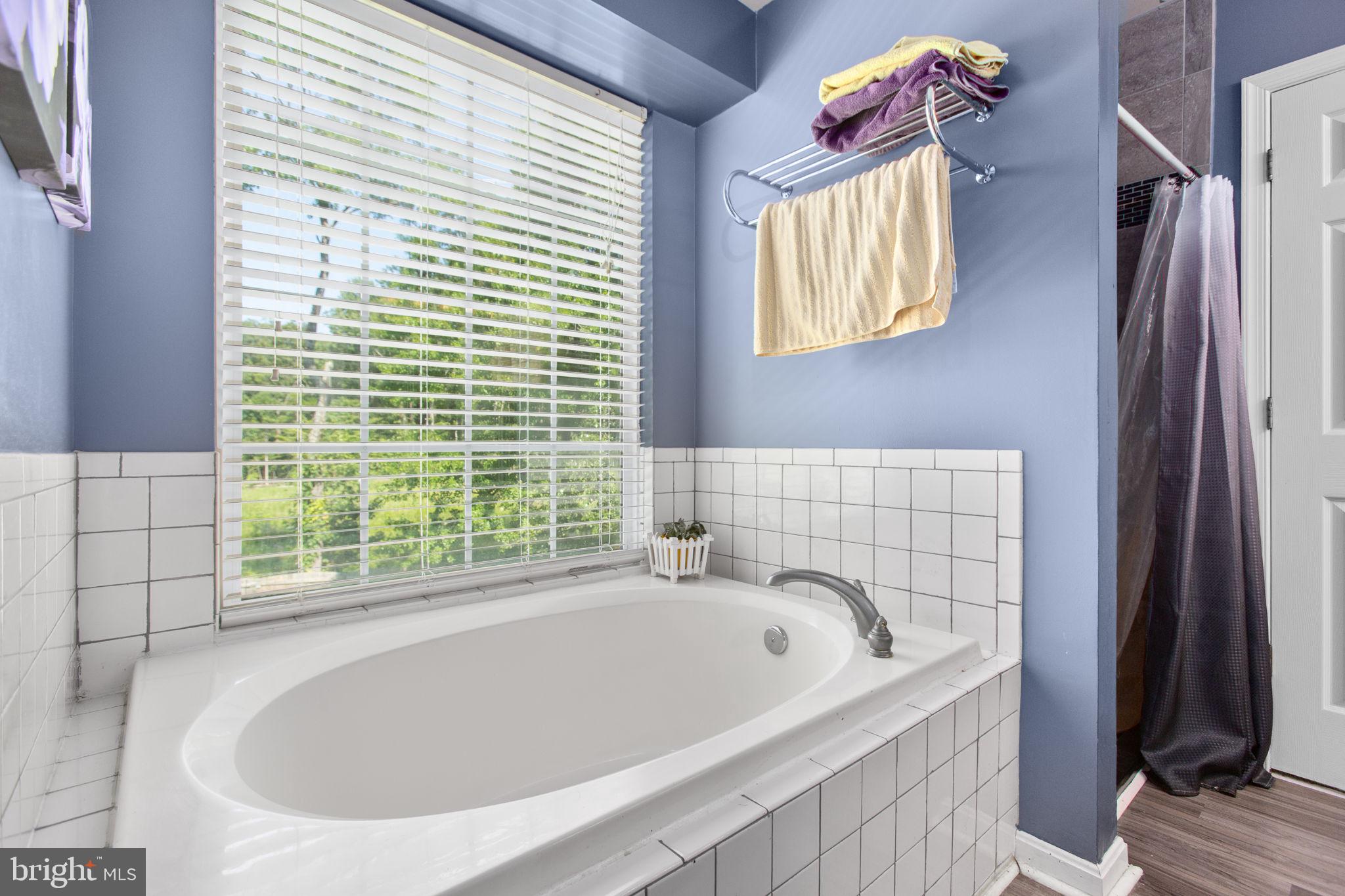 10805 MEADOWLARK LANE