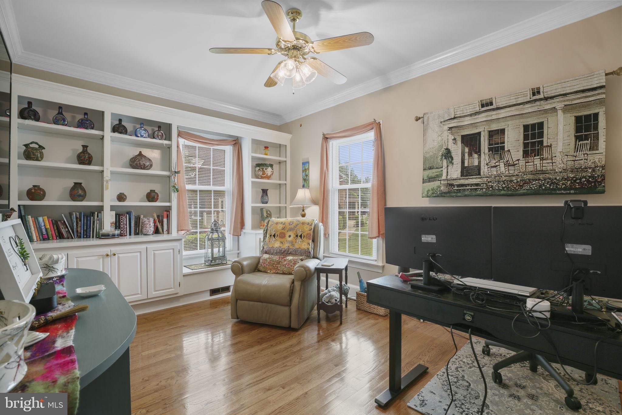 9916 ALTAMONT CIRCLE